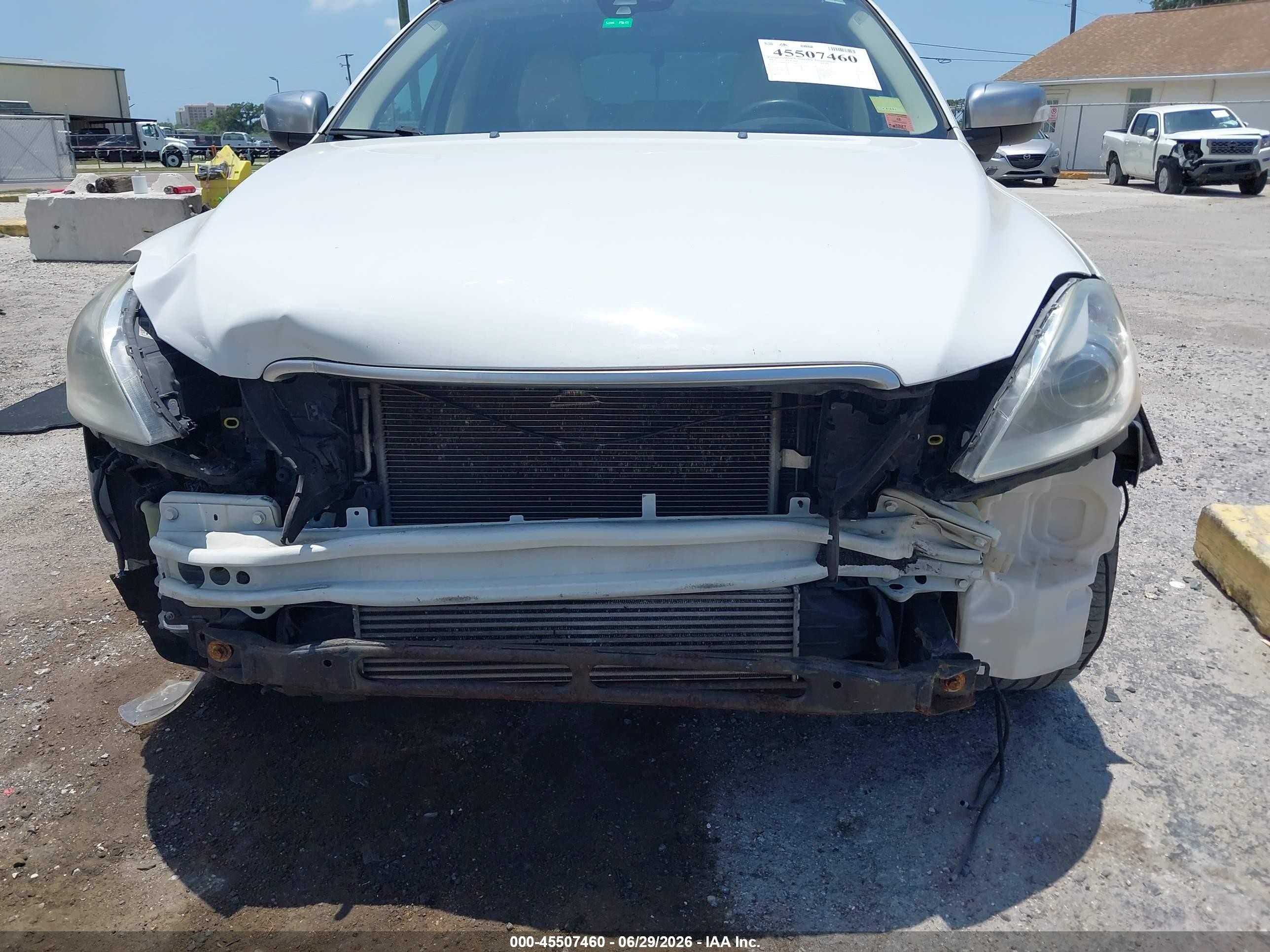 2012 Volvo Xc60 T6 Platinum White vin: YV4902DZ9C2300492