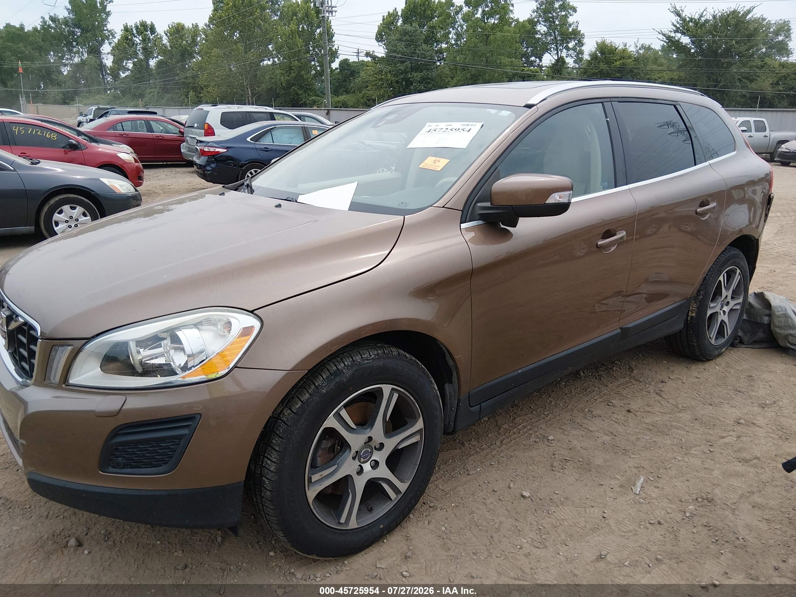 2012 Volvo Xc60 T6 Коричневый vin: YV4902DZ9C2312934