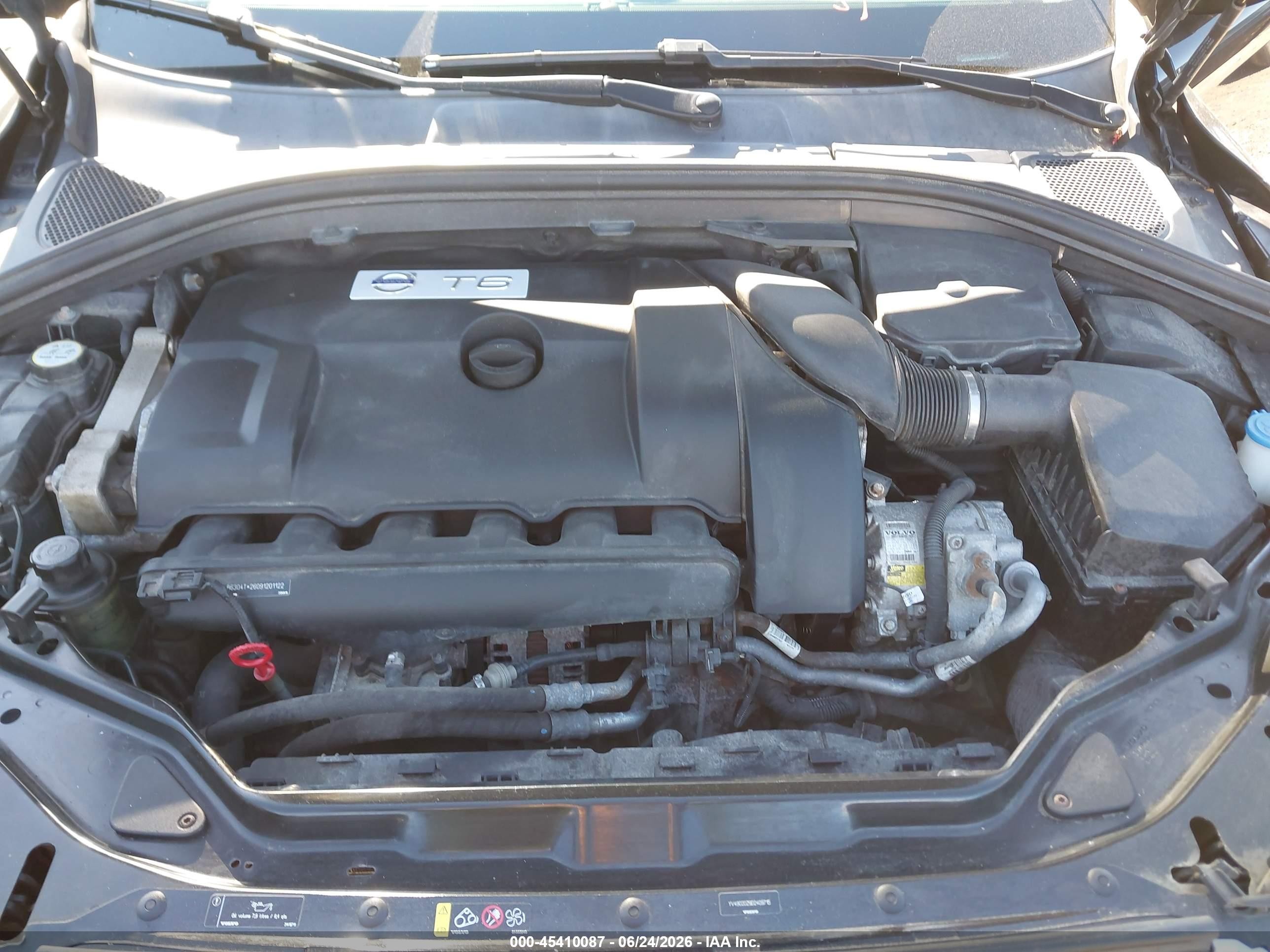2013 Volvo Xc60 T6/t6 Platinum/t6 Premier Plus/t6 R-design/t6 R-design Platinum/t6 R-design Premier Plus Dark Blue vin: YV4902DZ9D2409715