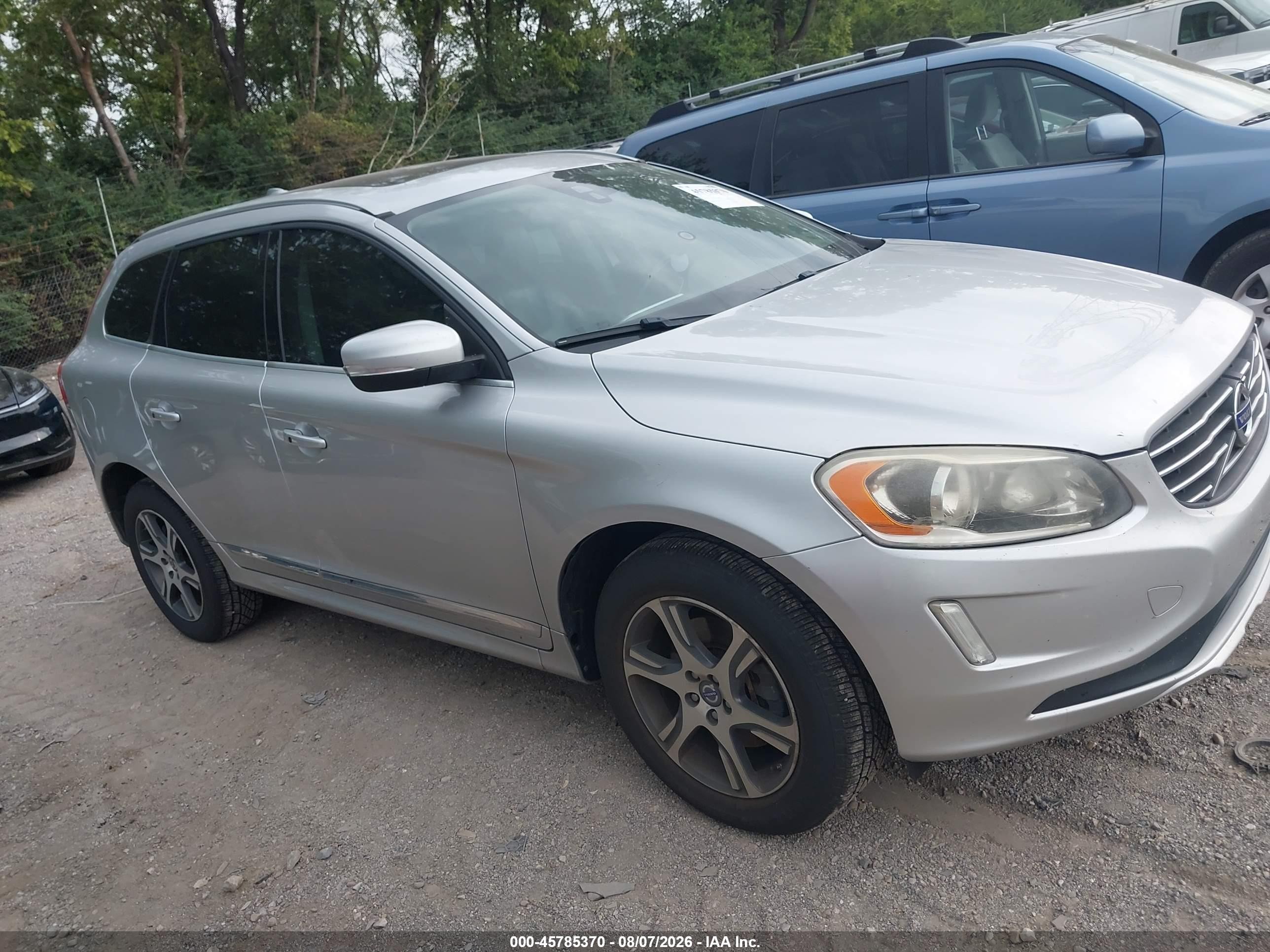 2014 Volvo Xc60 3.0l Premier Plus Серебряный vin: YV4902DZ9E2500369
