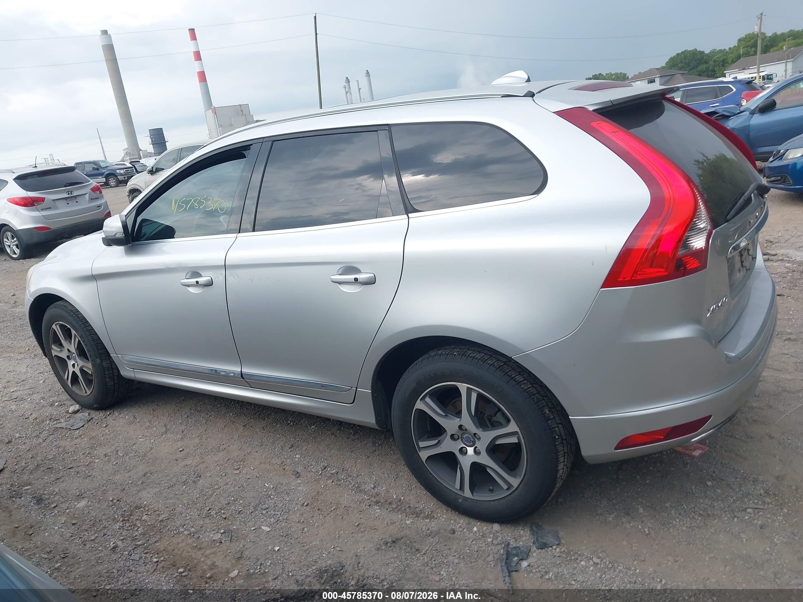2014 Volvo Xc60 3.0l Premier Plus Серебряный vin: YV4902DZ9E2500369