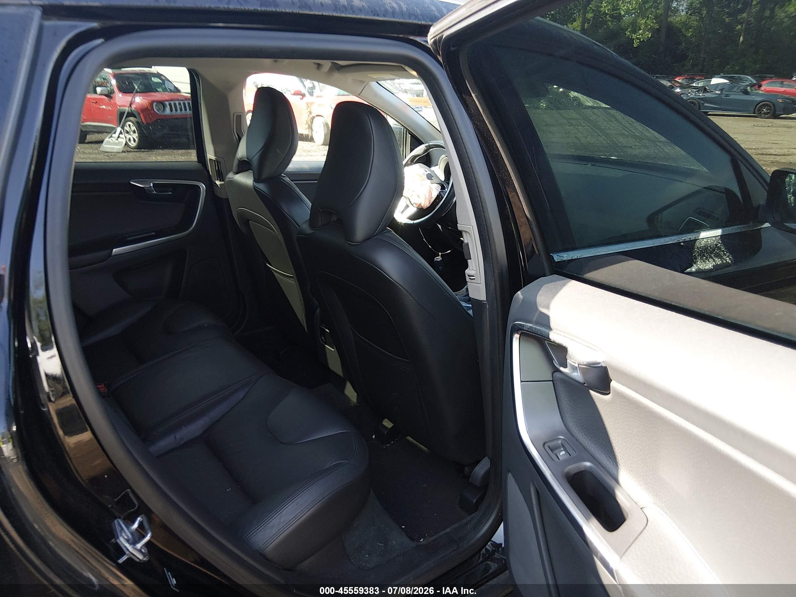 2014 Volvo Xc60 T6 R-design Черный vin: YV4902DZ9E2543318