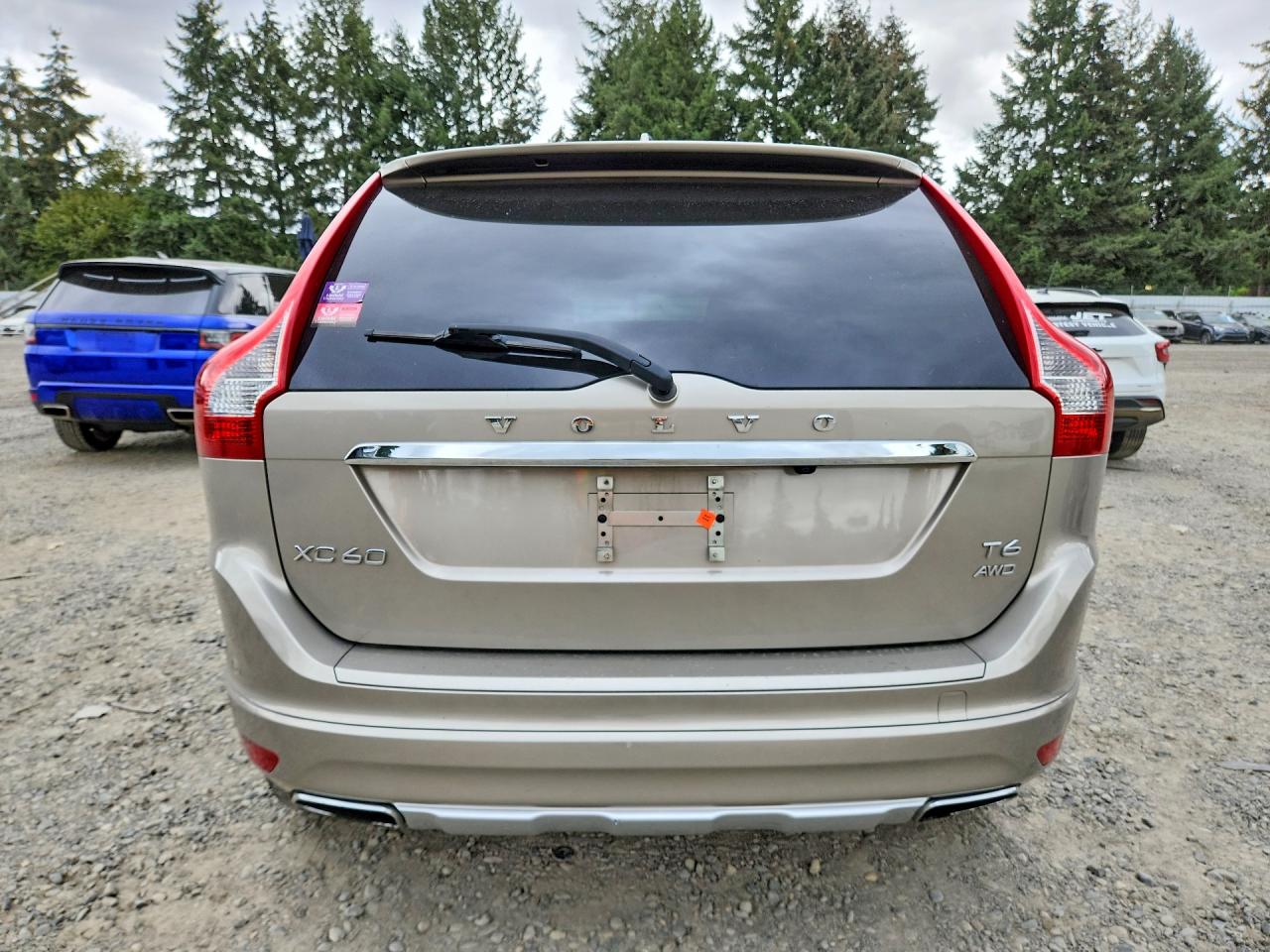 2014 Volvo Xc60 T6 Beige vin: YV4902DZ9E2556571