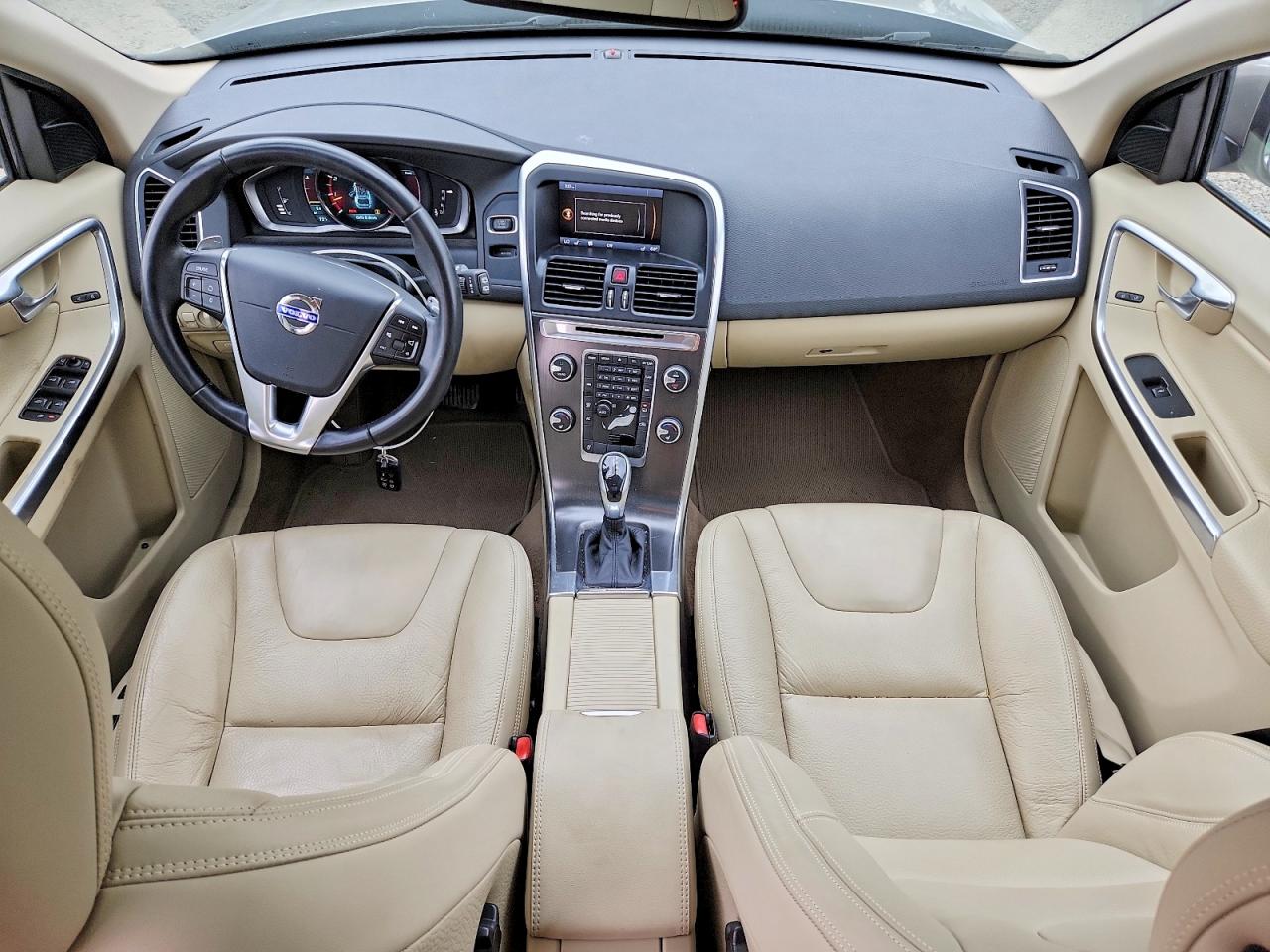 2014 Volvo Xc60 T6 Beige vin: YV4902DZ9E2556571