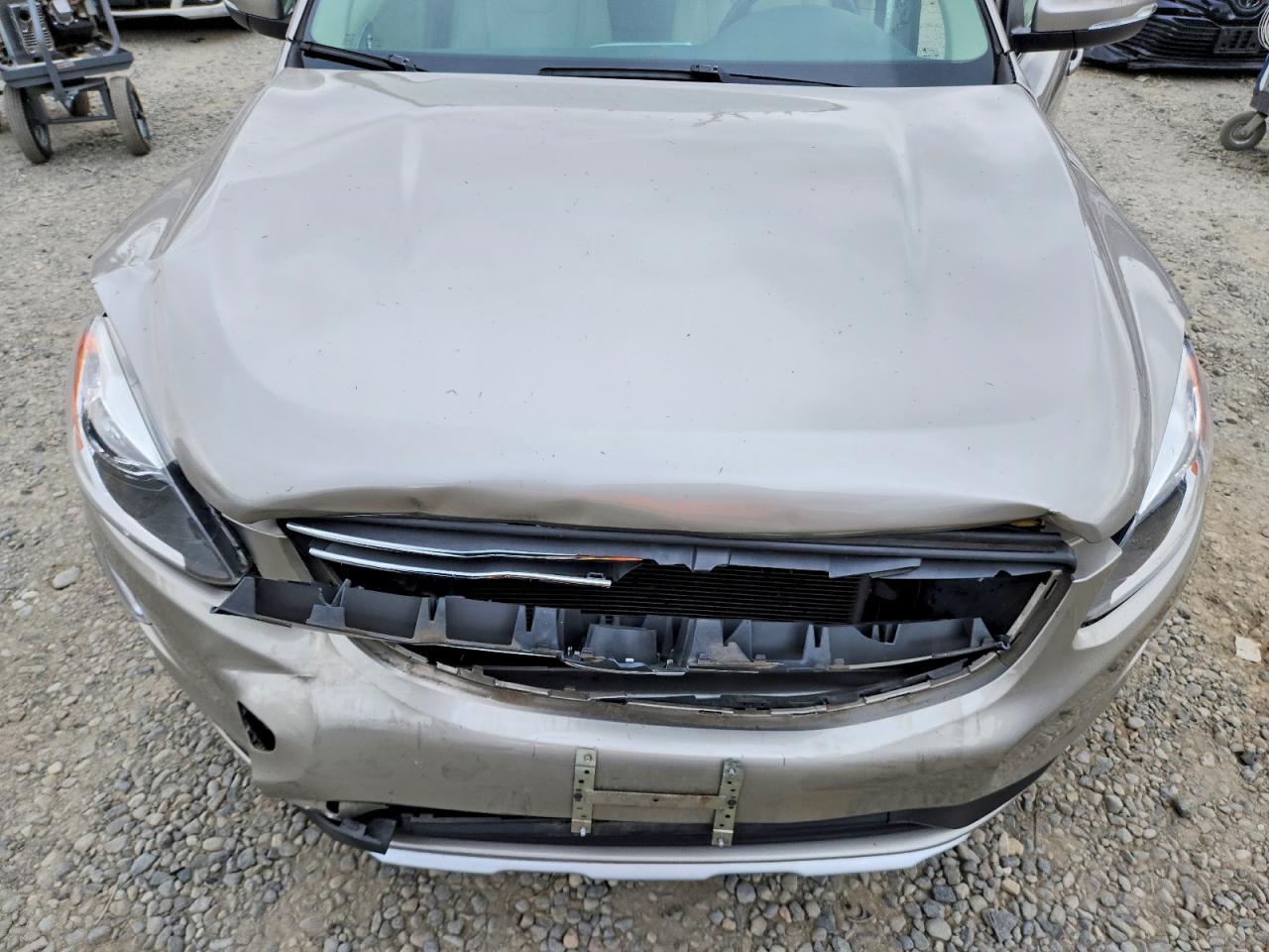 2014 Volvo Xc60 T6 Beige vin: YV4902DZ9E2556571