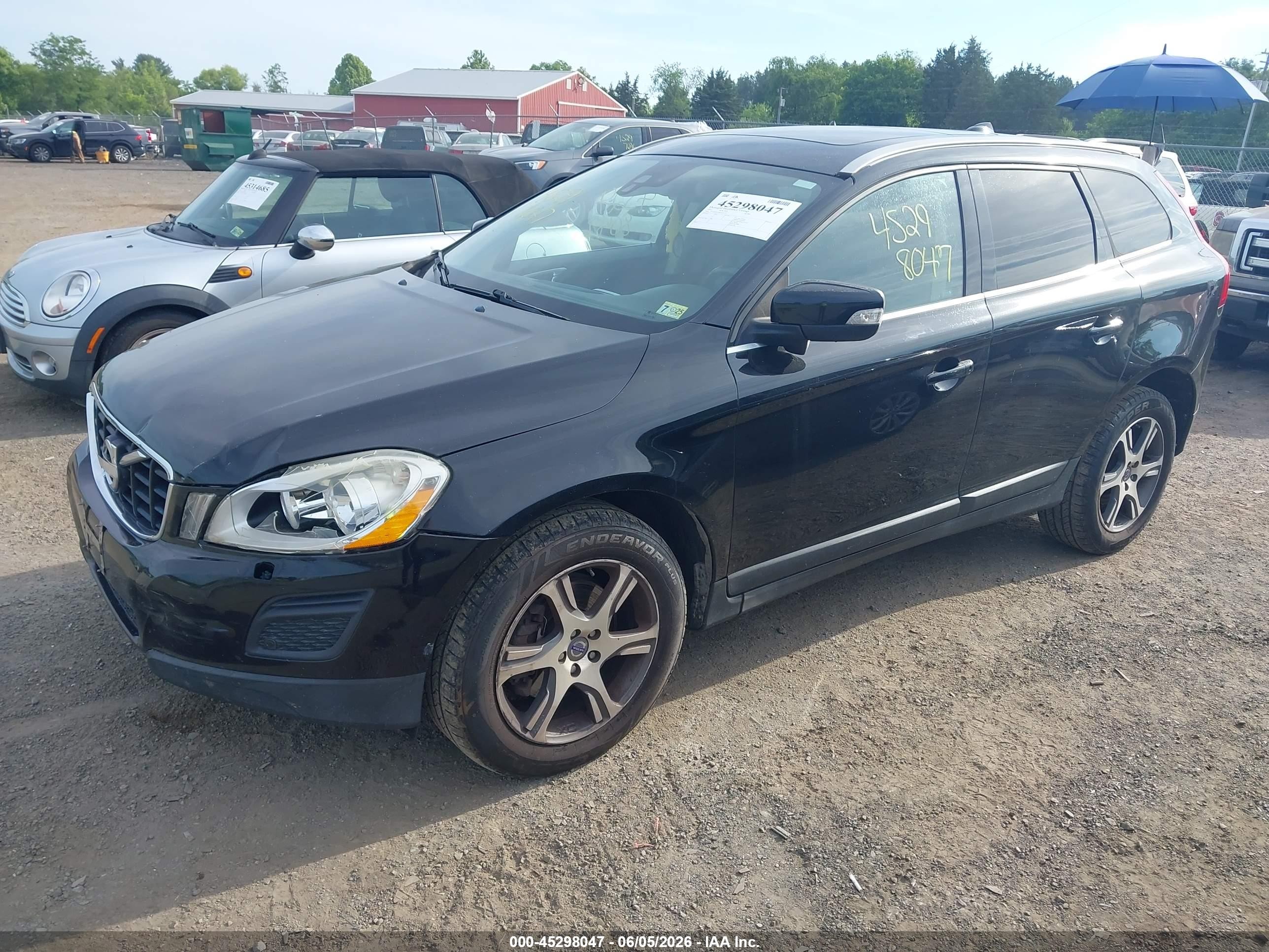 2011 Volvo Xc60 T6/t6 R-design Black vin: YV4902DZXB2192107