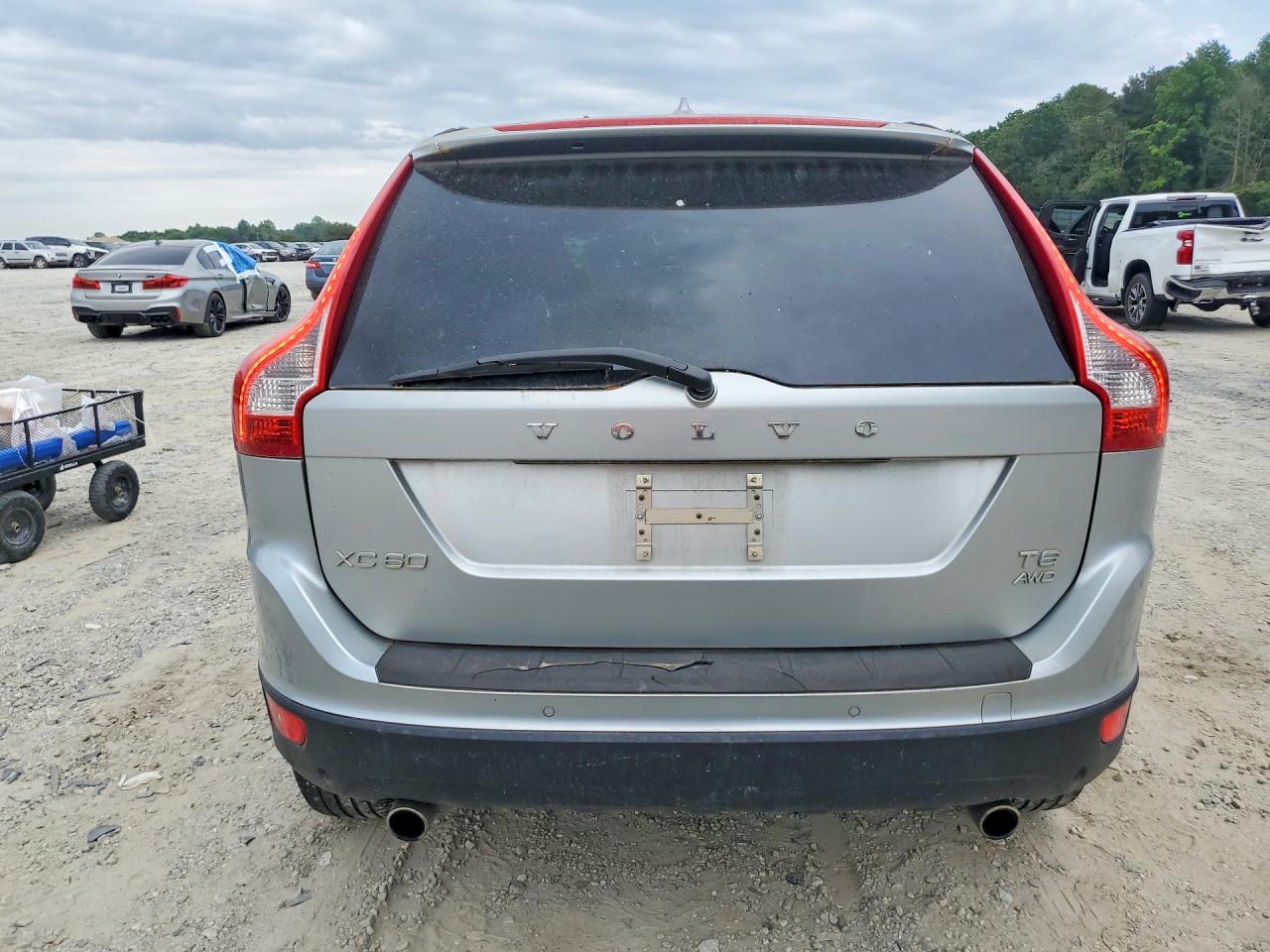 2012 Volvo Xc60 T6 Серебряный vin: YV4902DZXC2255241