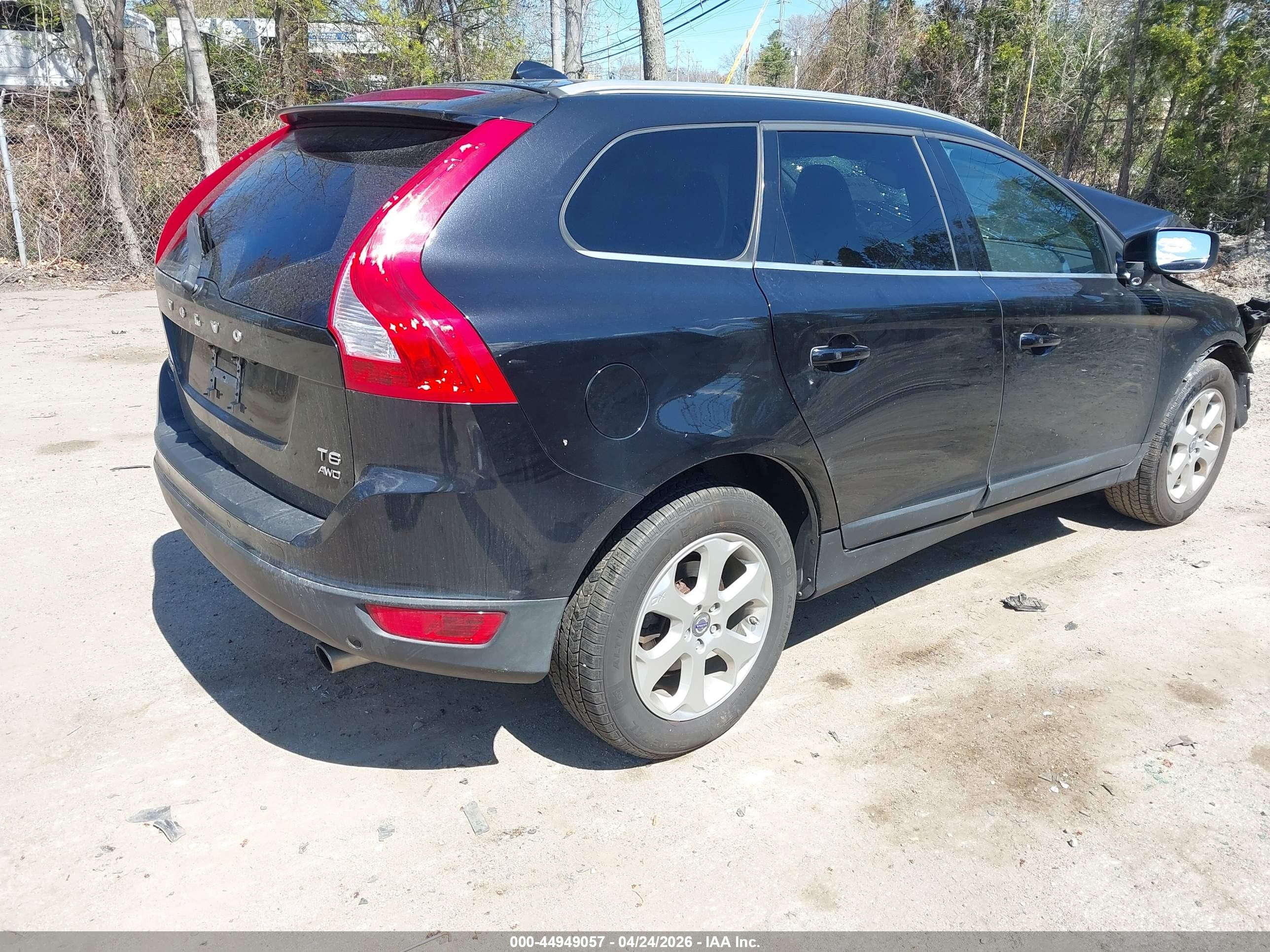 2012 Volvo Xc60 T6/t6 Platinum/t6 Premier Plus/t6 R-design/t6 R-design Platinum/t6 R-design Premier Plus Black vin: YV4902DZXC2307855