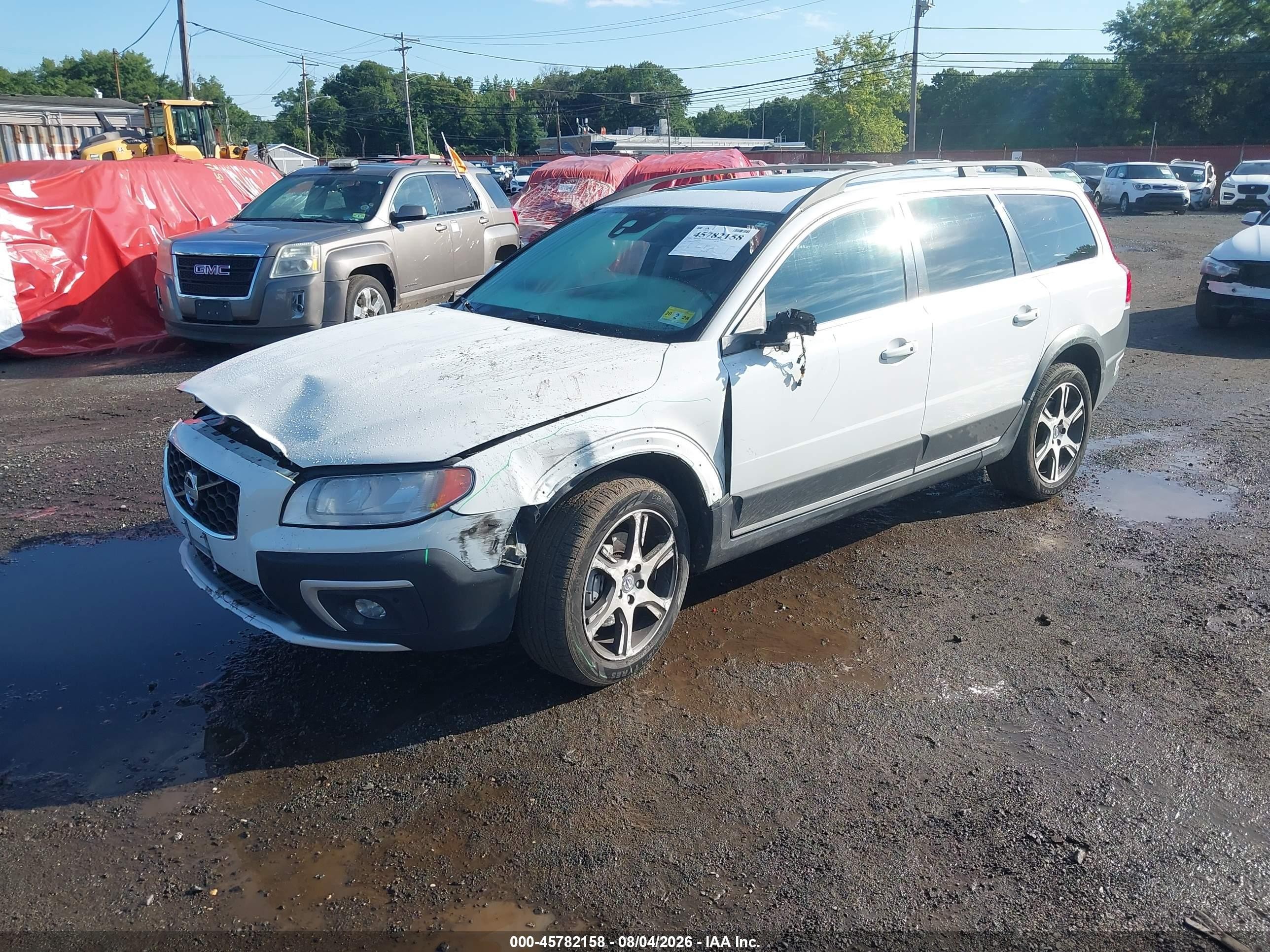 2015 Volvo Xc70 T6 Platinum White vin: YV4902ND2F1201008