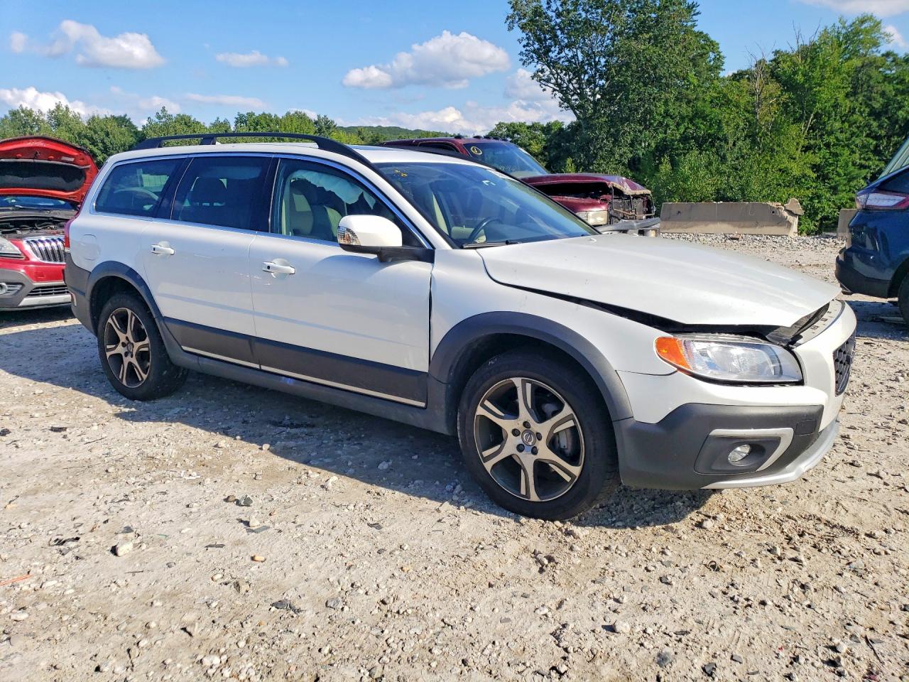2015 Volvo Xc70 T6 Premier White vin: YV4902NK3F1223243