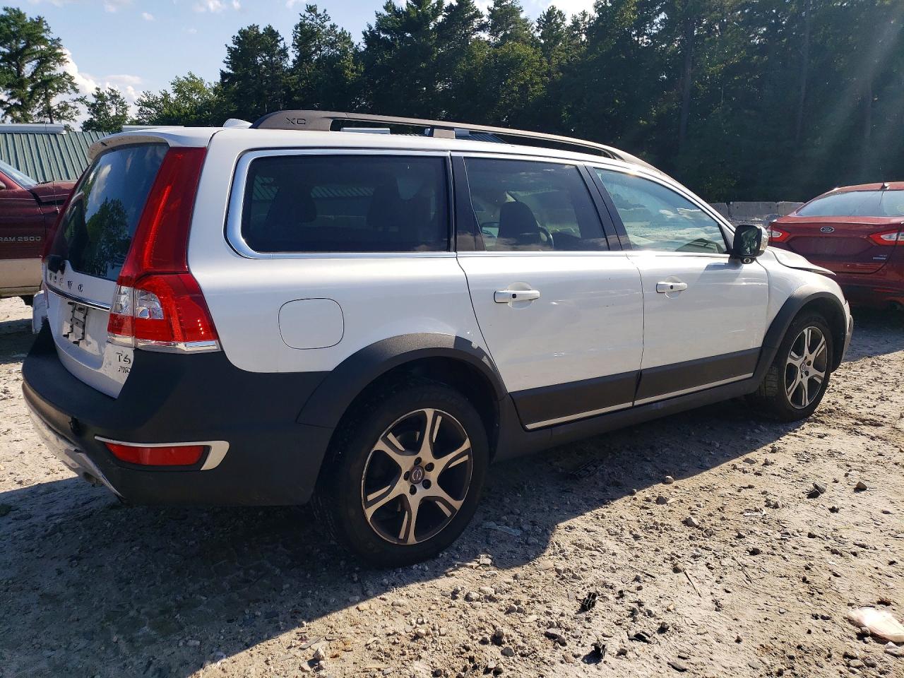 2015 Volvo Xc70 T6 Premier White vin: YV4902NK3F1223243