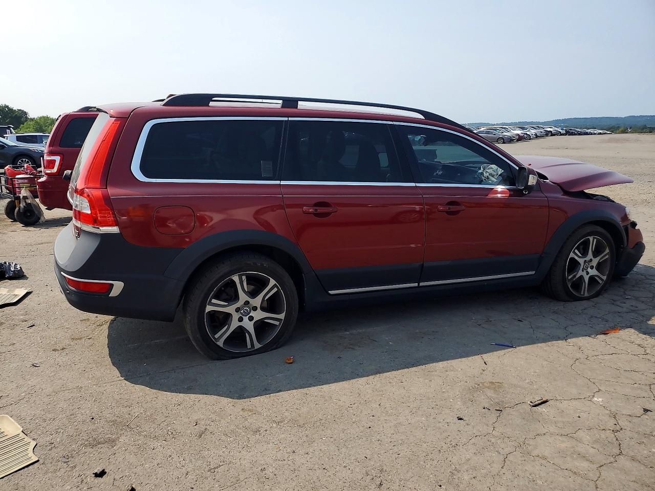 2015 Volvo Xc70 T6 Premier Темно-бордовый vin: YV4902NK9F1224400