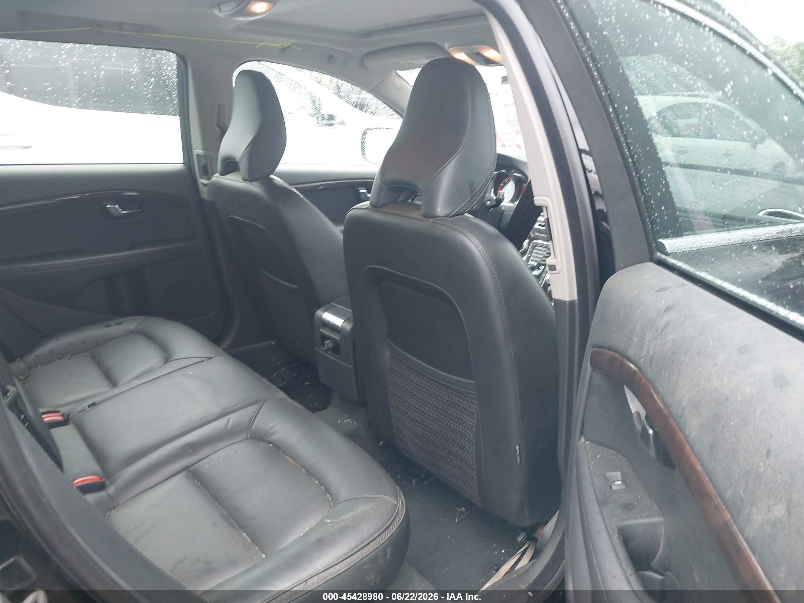 2015 Volvo Xc70 T6 Черный vin: YV4902NK9F1224526
