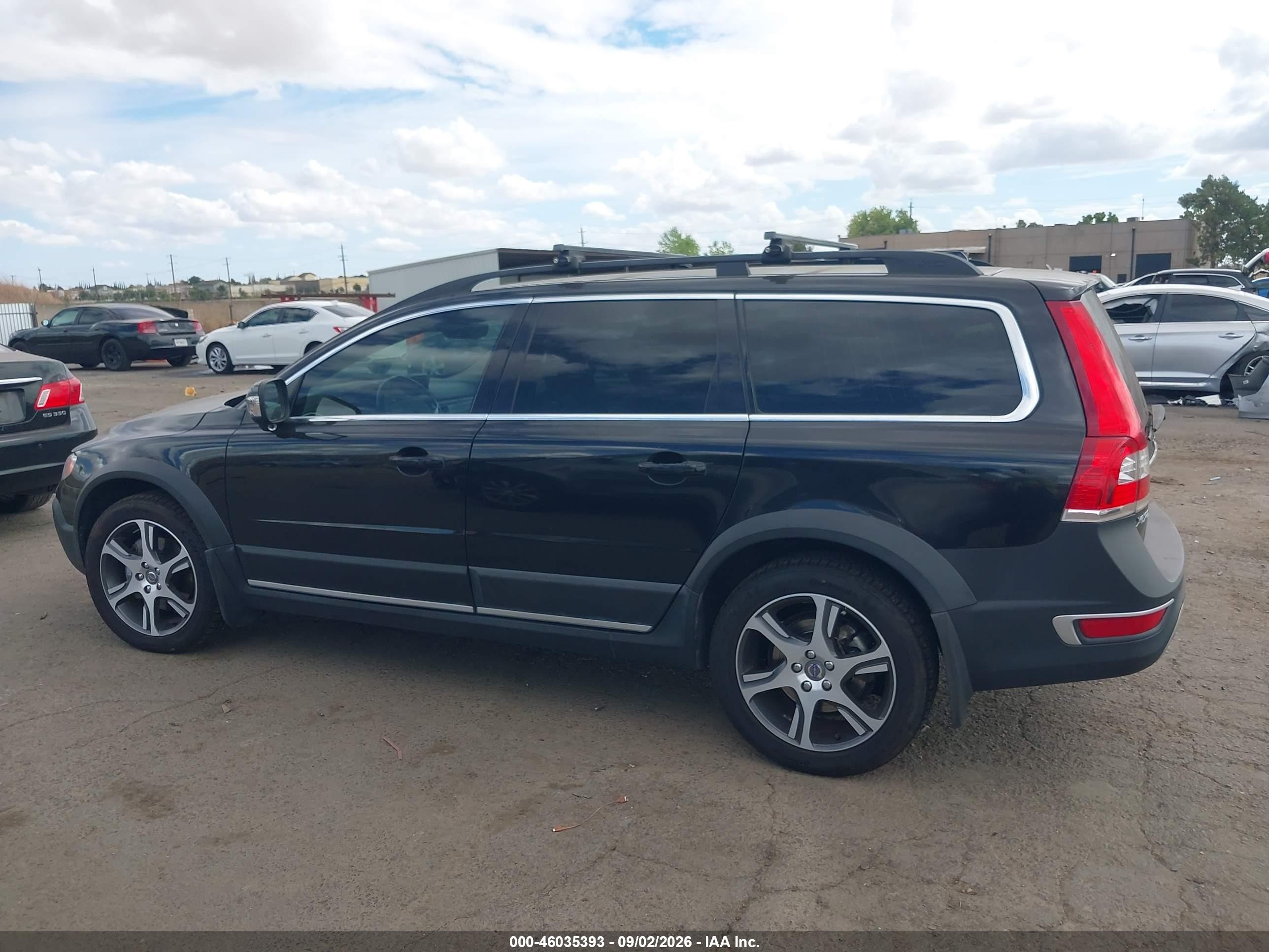 2015 Volvo Xc70 T6 Platinum Black vin: YV4902NM4F1230493