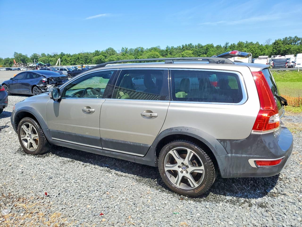 2015 Volvo Xc70 T6 Platinum Tan vin: YV4902NM6F1218538