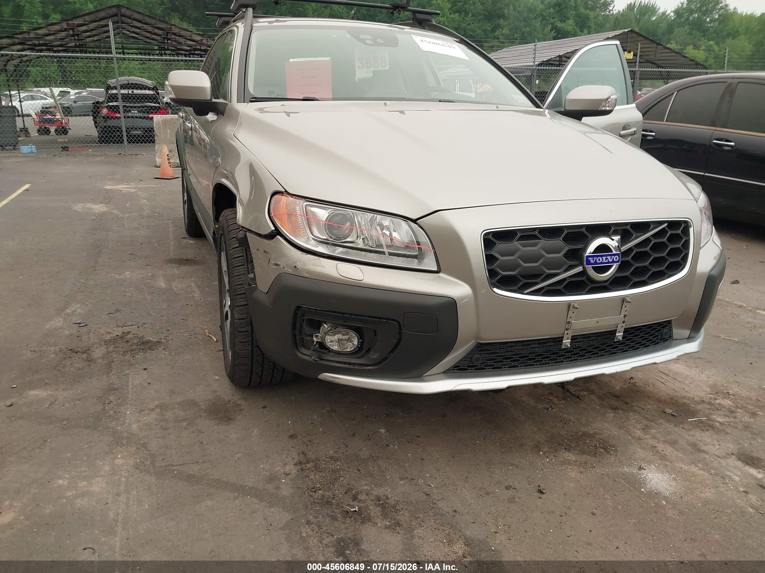 2015 Volvo Xc70 T6 Platinum Beige vin: YV4902NMXF1212550