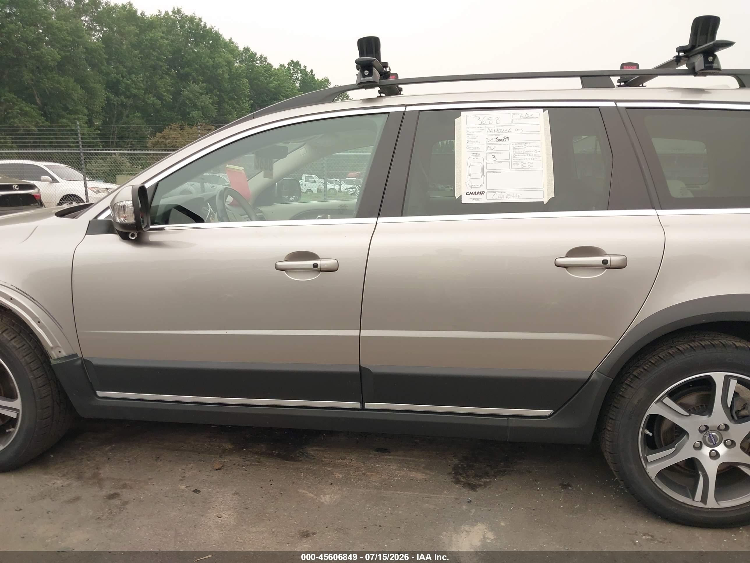 2015 Volvo Xc70 T6 Platinum Beige vin: YV4902NMXF1212550