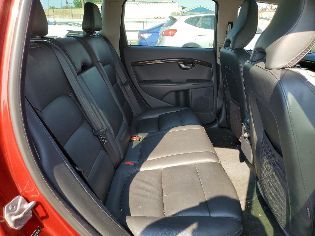2015 Volvo Xc70 T6 Platinum Maroon vin: YV4902NMXF1224598