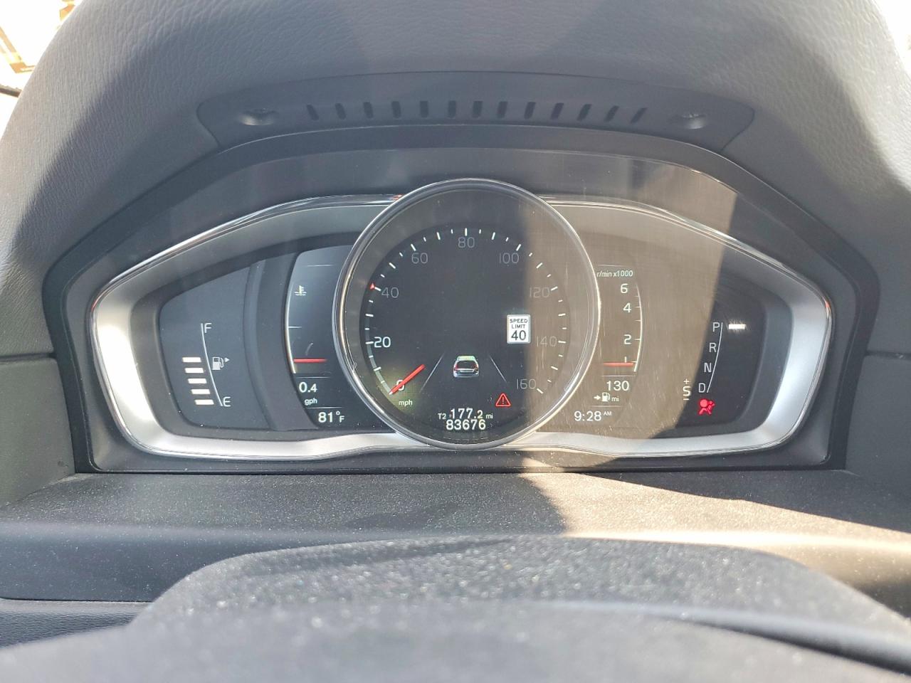 2015 Volvo Xc70 T6 Platinum Maroon vin: YV4902NMXF1224598