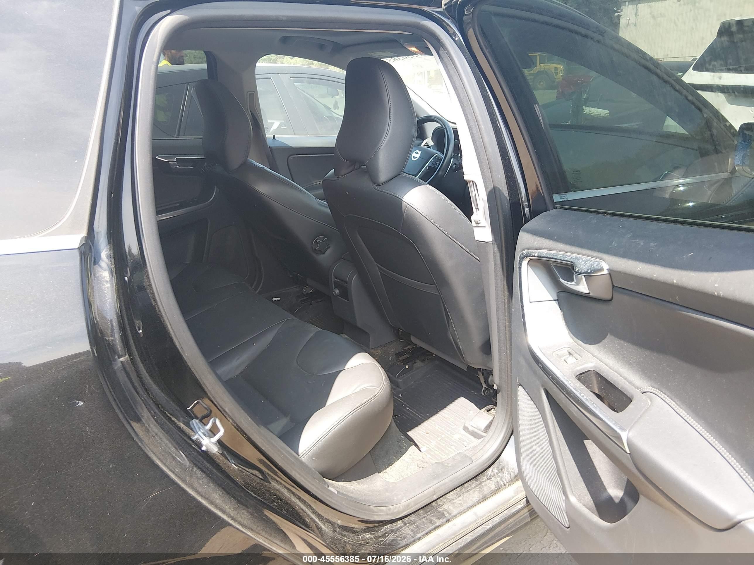 2015 Volvo Xc60 T6 Black vin: YV4902RB5F2585742