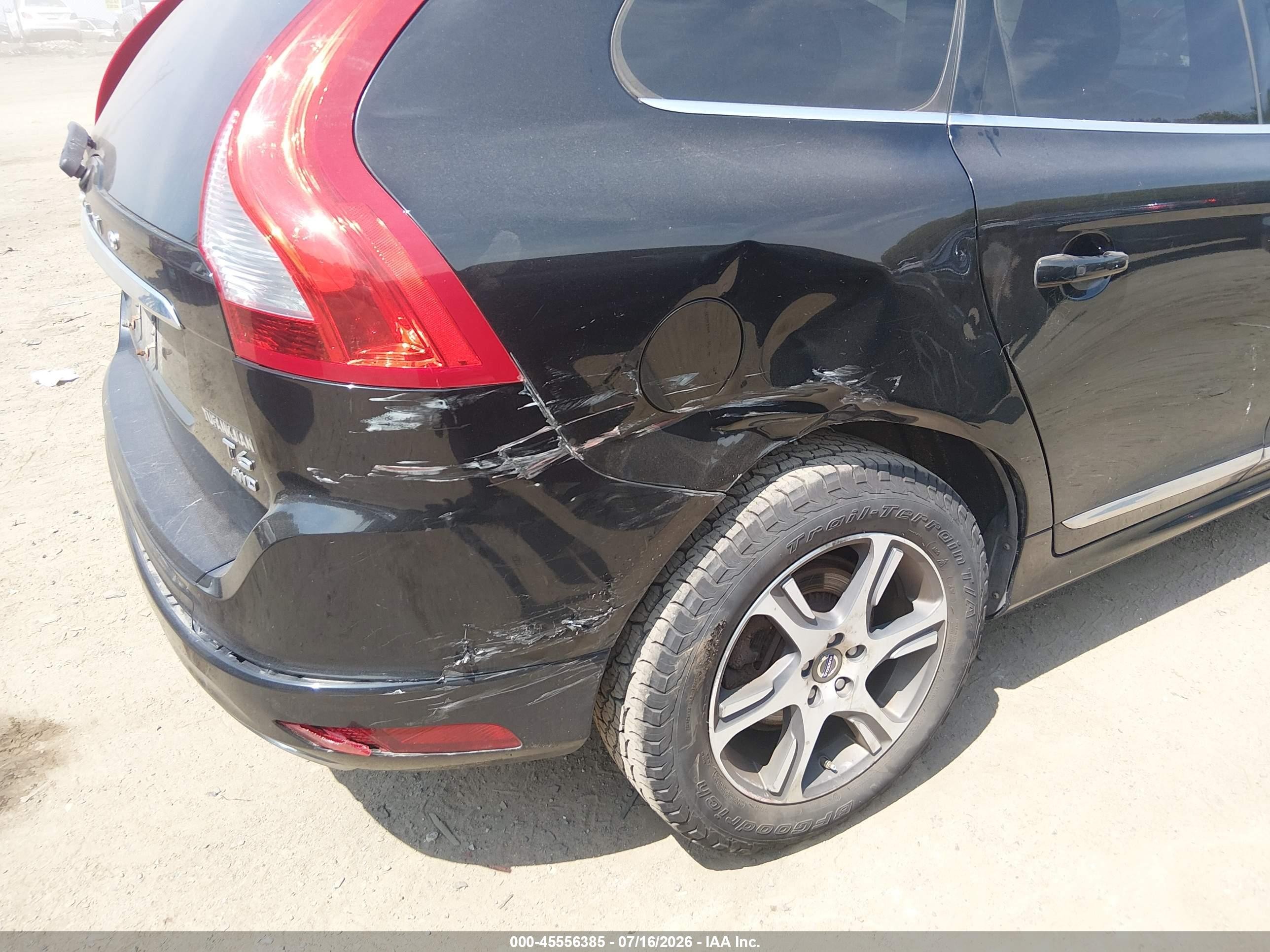 2015 Volvo Xc60 T6 Black vin: YV4902RB5F2585742