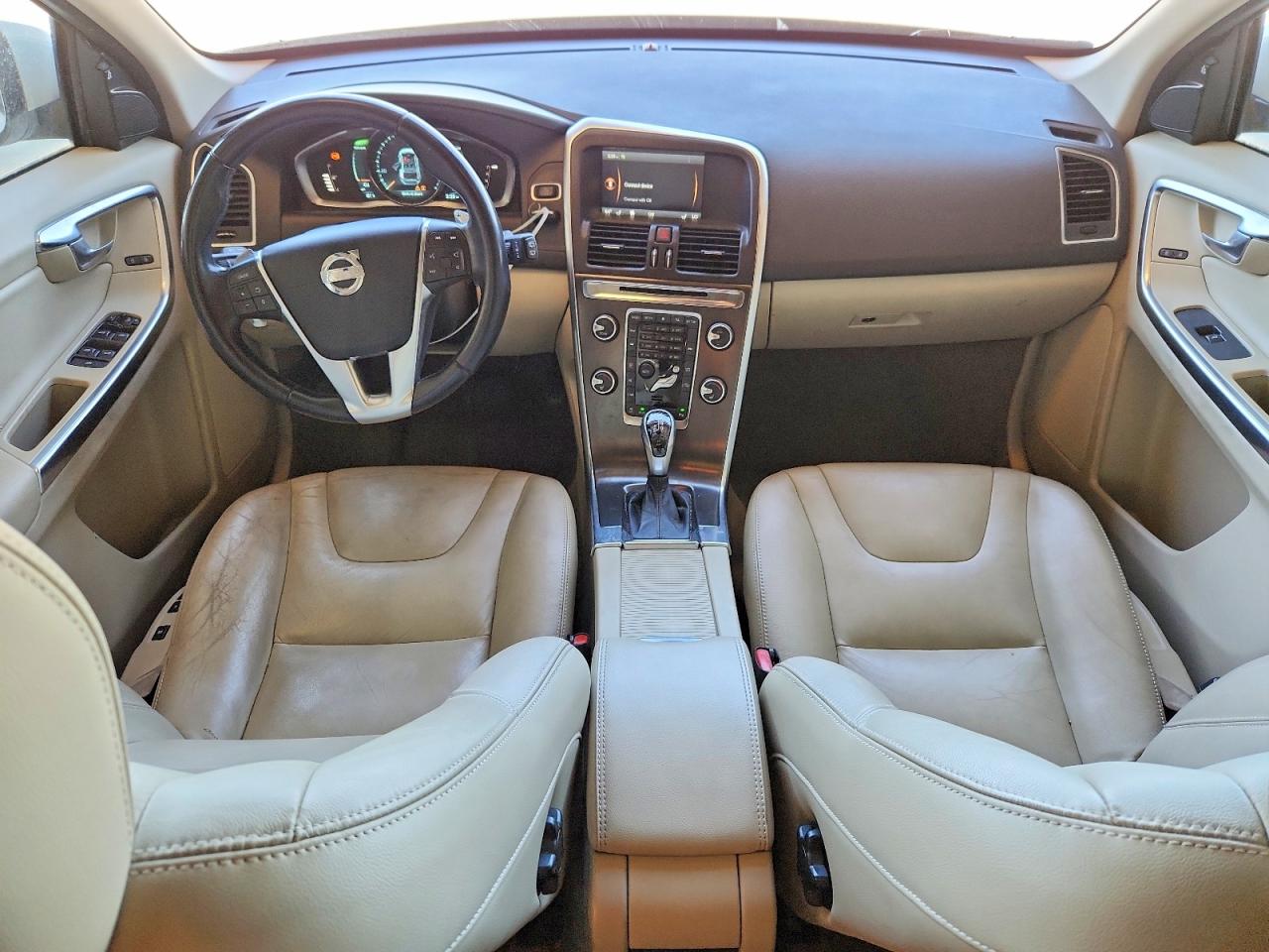2015 Volvo Xc60 T6 Premier+ White vin: YV4902RC6F2589307