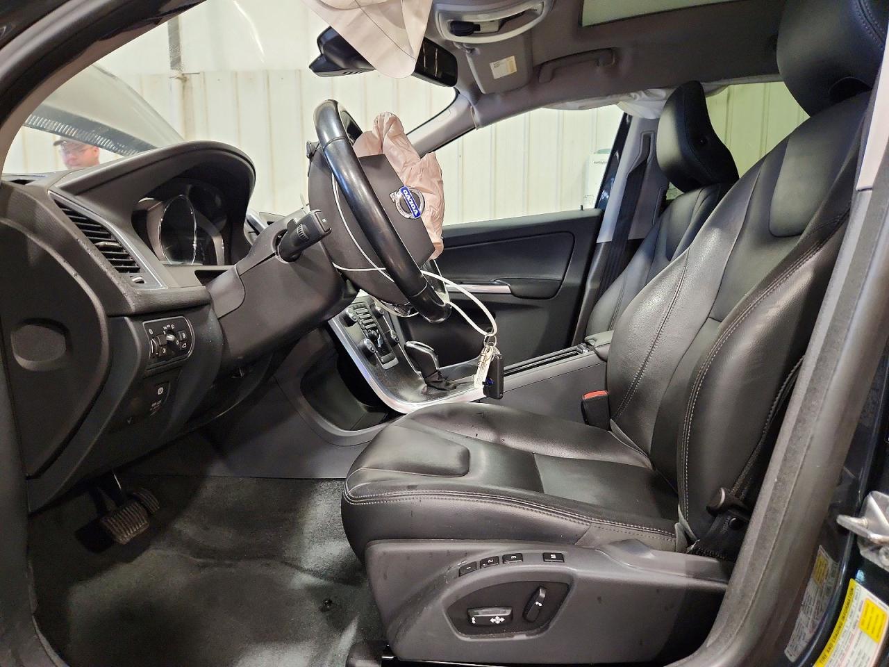 2015 Volvo Xc60 T6 Premier+ Gray vin: YV4902RC7F2619186