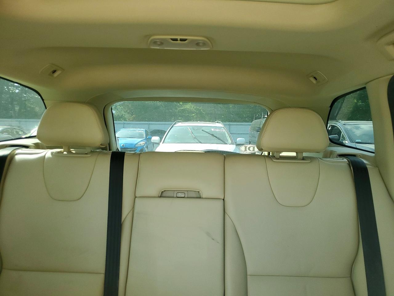 2015 Volvo Xc60 T6 Premier+ White vin: YV4902RC8F2571598