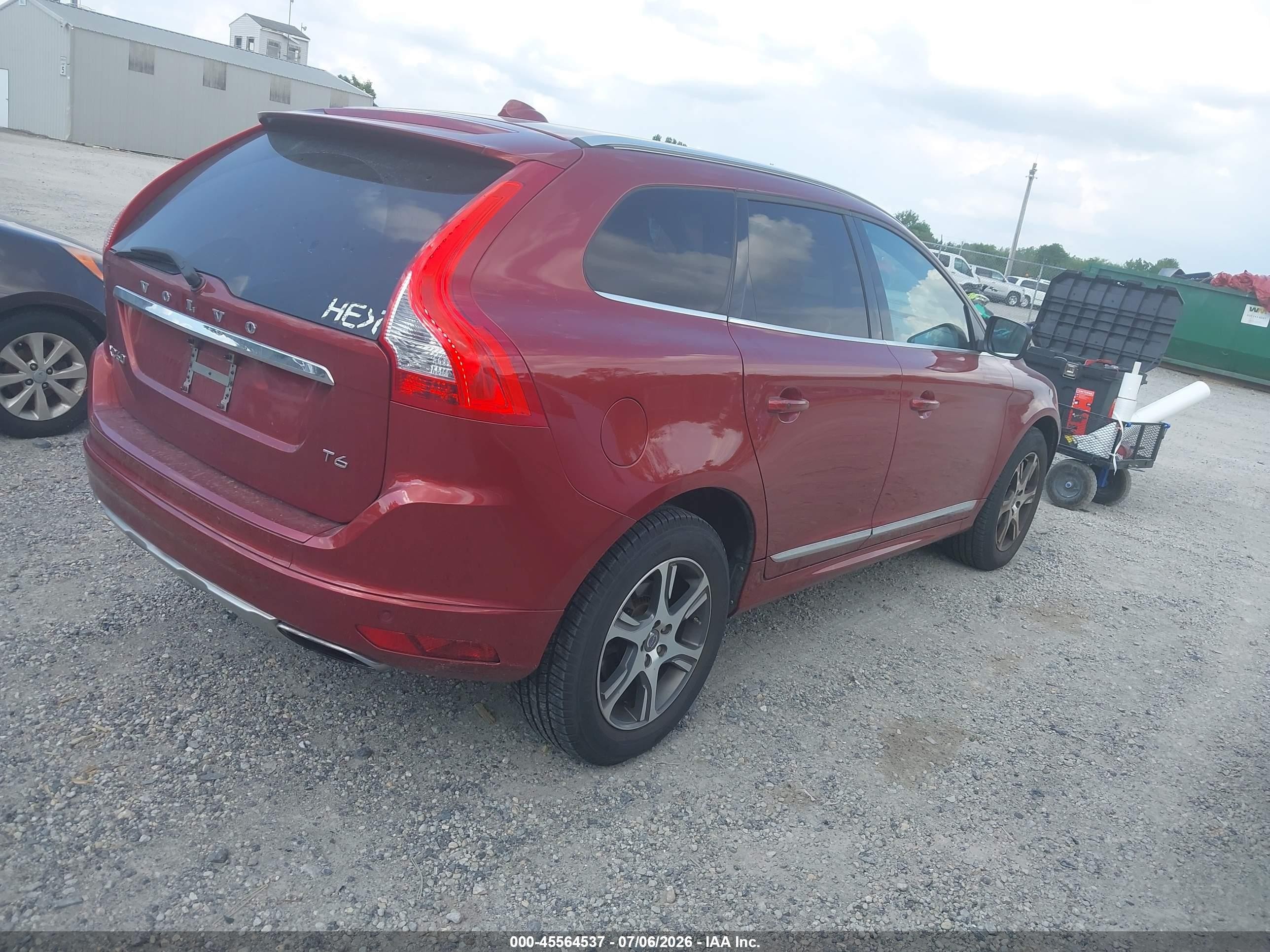 2015 Volvo Xc60 T6 Premier Plus Red vin: YV4902RCXF2612118