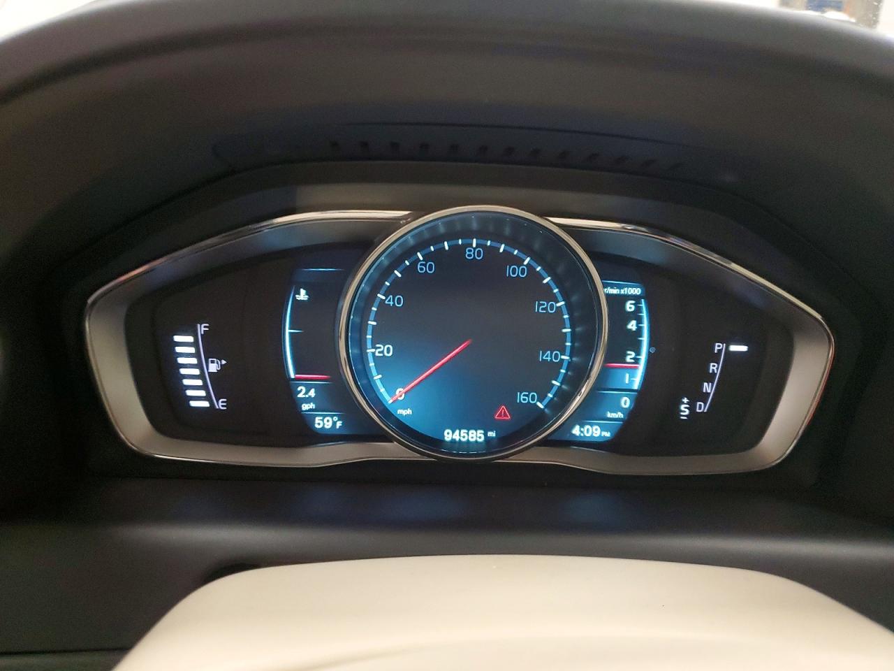 2015 Volvo Xc60 T6 Premier Beige vin: YV4902RK0F2635155