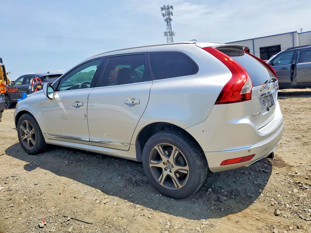 2015 Volvo Xc60 T6 Premier Silver vin: YV4902RK0F2662713
