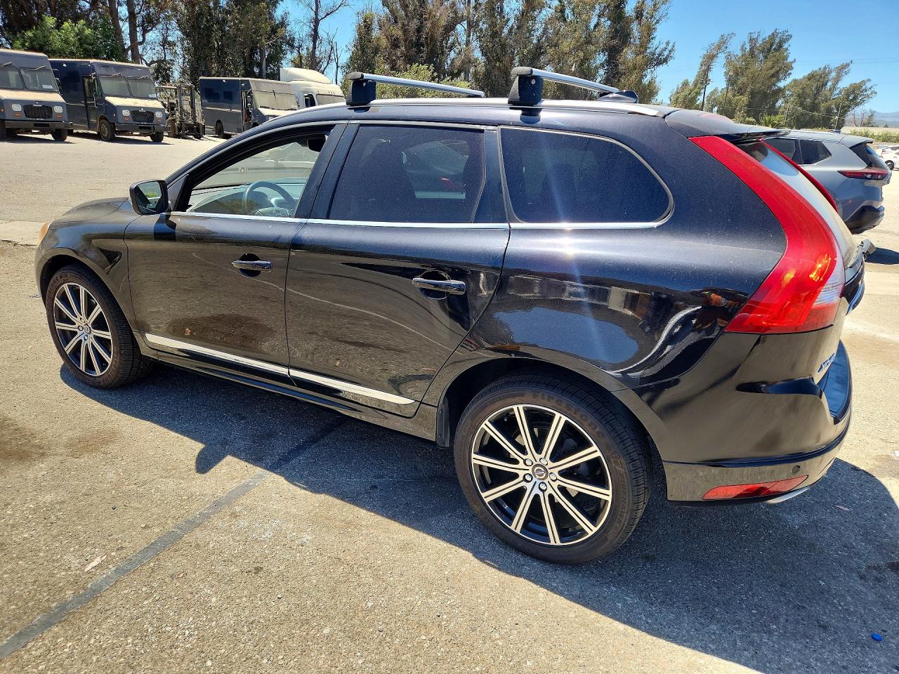 2015 Volvo Xc60 T6 Premier Black vin: YV4902RK1F2731506