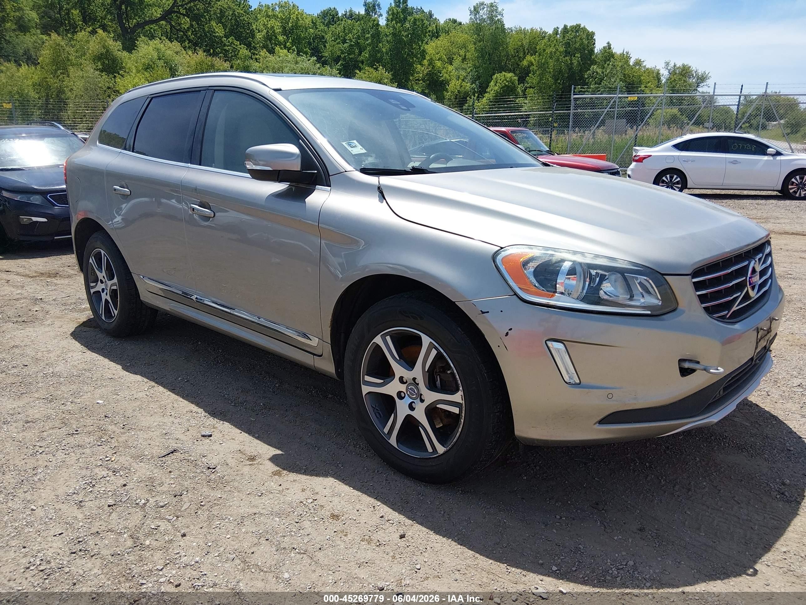2015 Volvo Xc60 T6 Gray vin: YV4902RK2F2653415