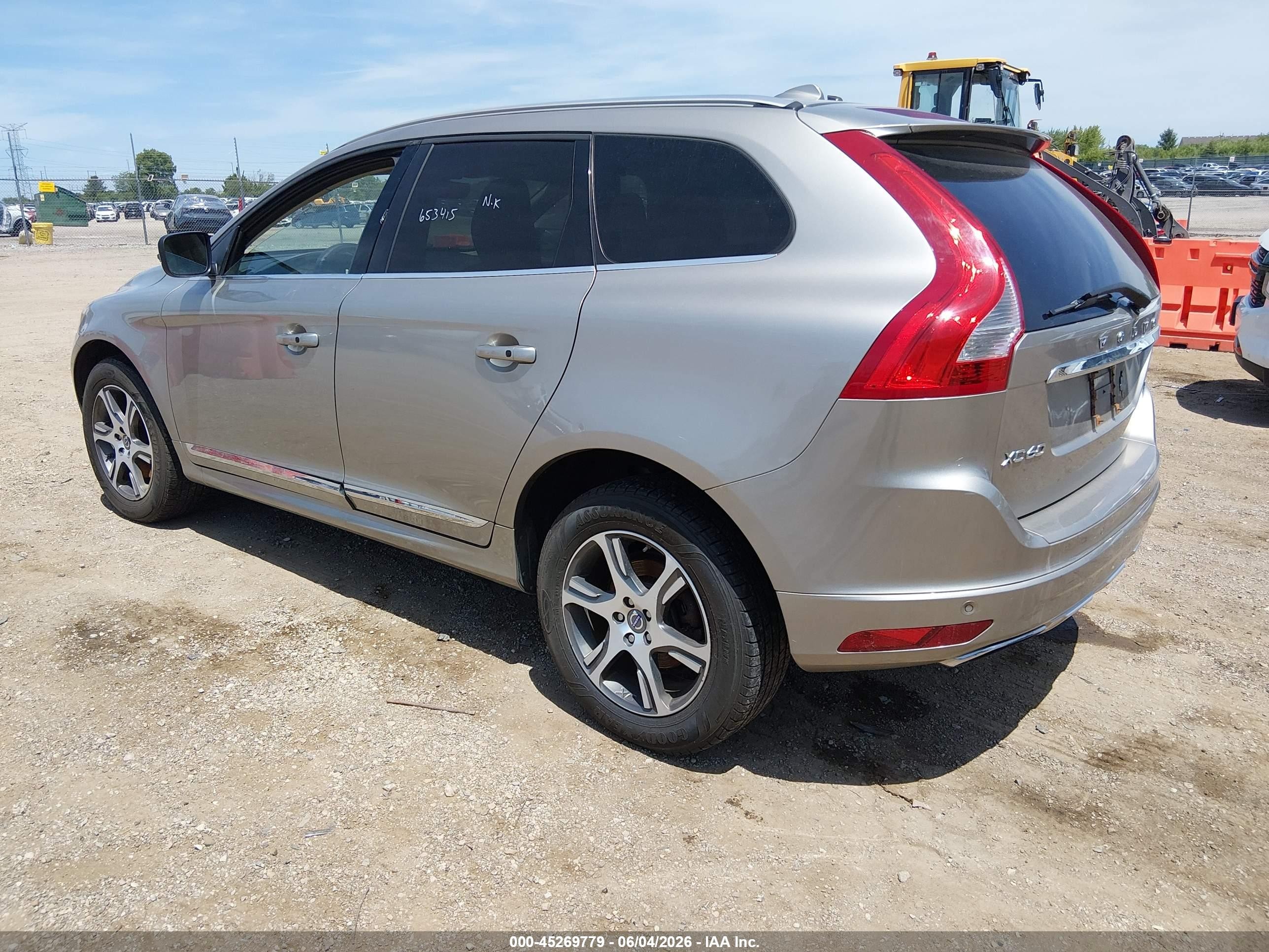 2015 Volvo Xc60 T6 Gray vin: YV4902RK2F2653415
