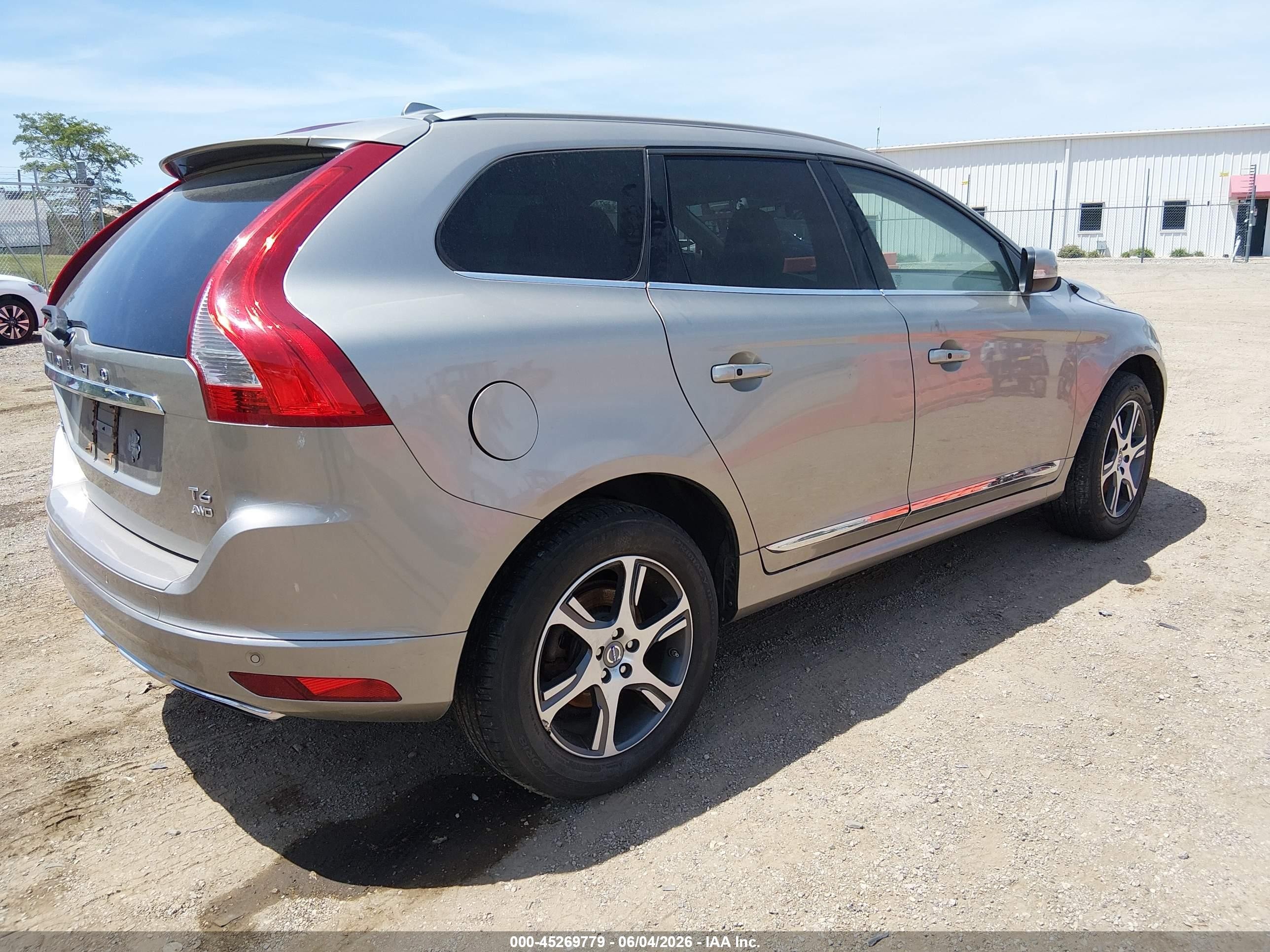 2015 Volvo Xc60 T6 Gray vin: YV4902RK2F2653415