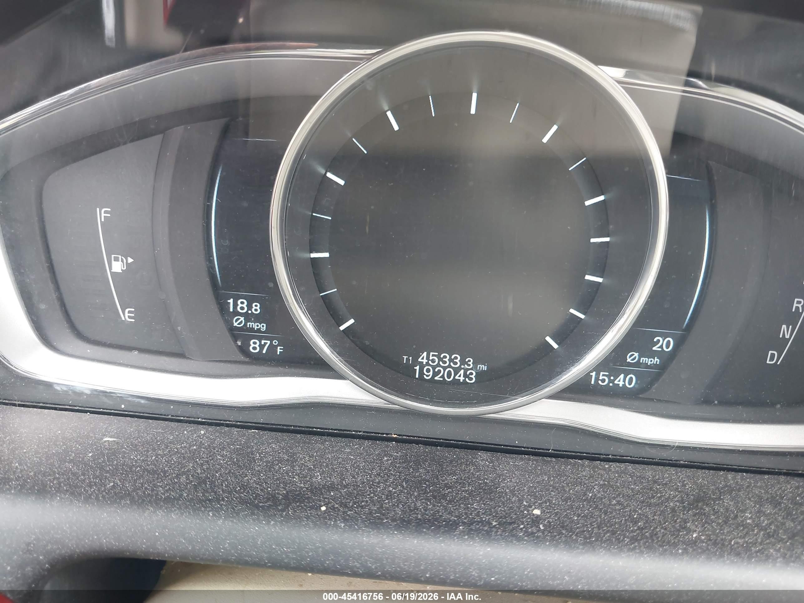 2015 Volvo Xc60 T6 Черный vin: YV4902RK2F2667315