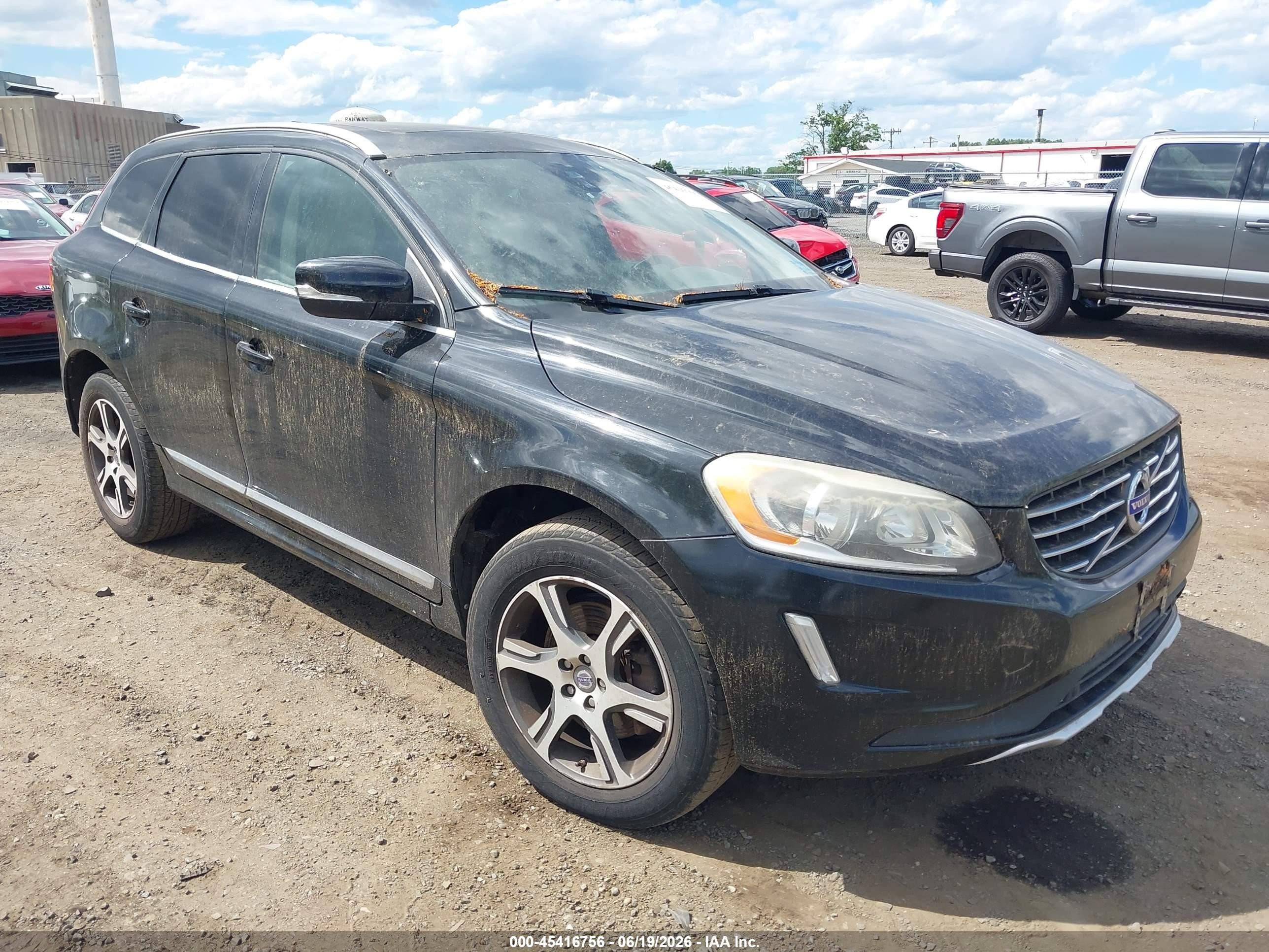 2015 Volvo Xc60 T6 Черный vin: YV4902RK2F2667315