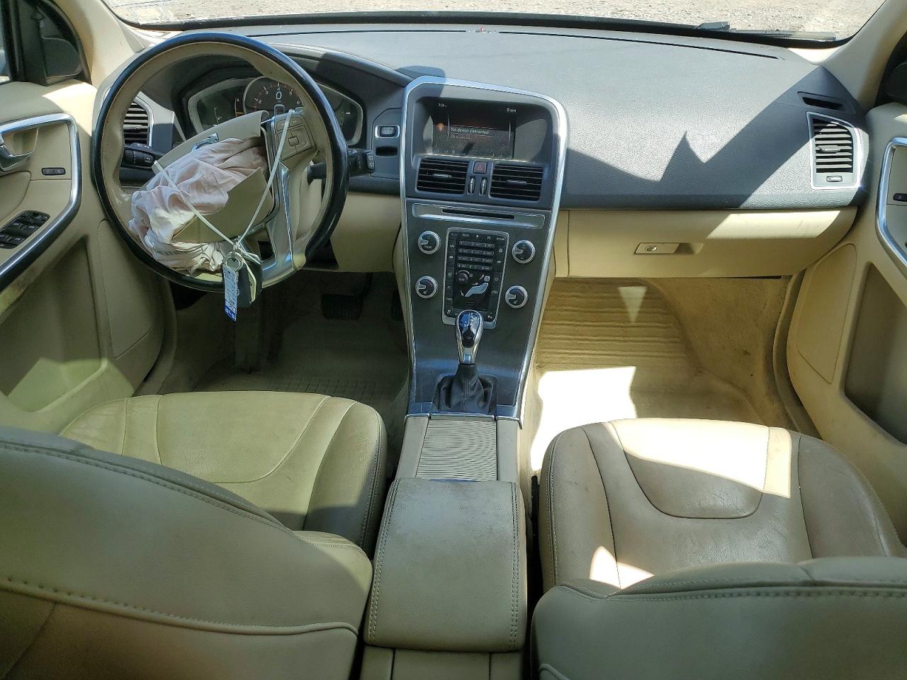 2015 Volvo Xc60 T6 Premier Beige vin: YV4902RK3F2751577