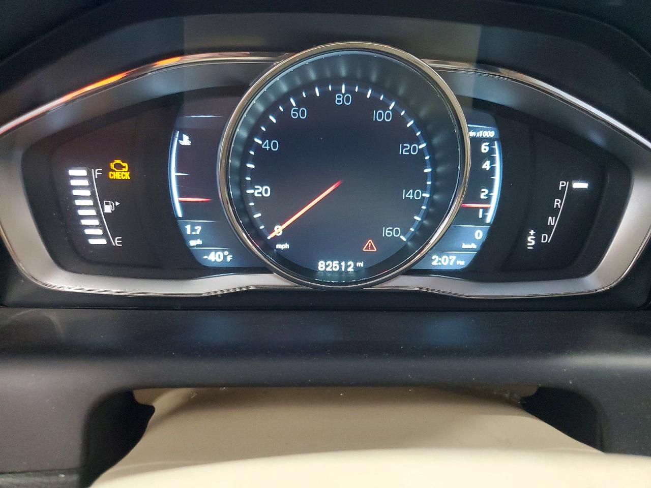2015 Volvo Xc60 T6 Premier Gold vin: YV4902RK4F2635286