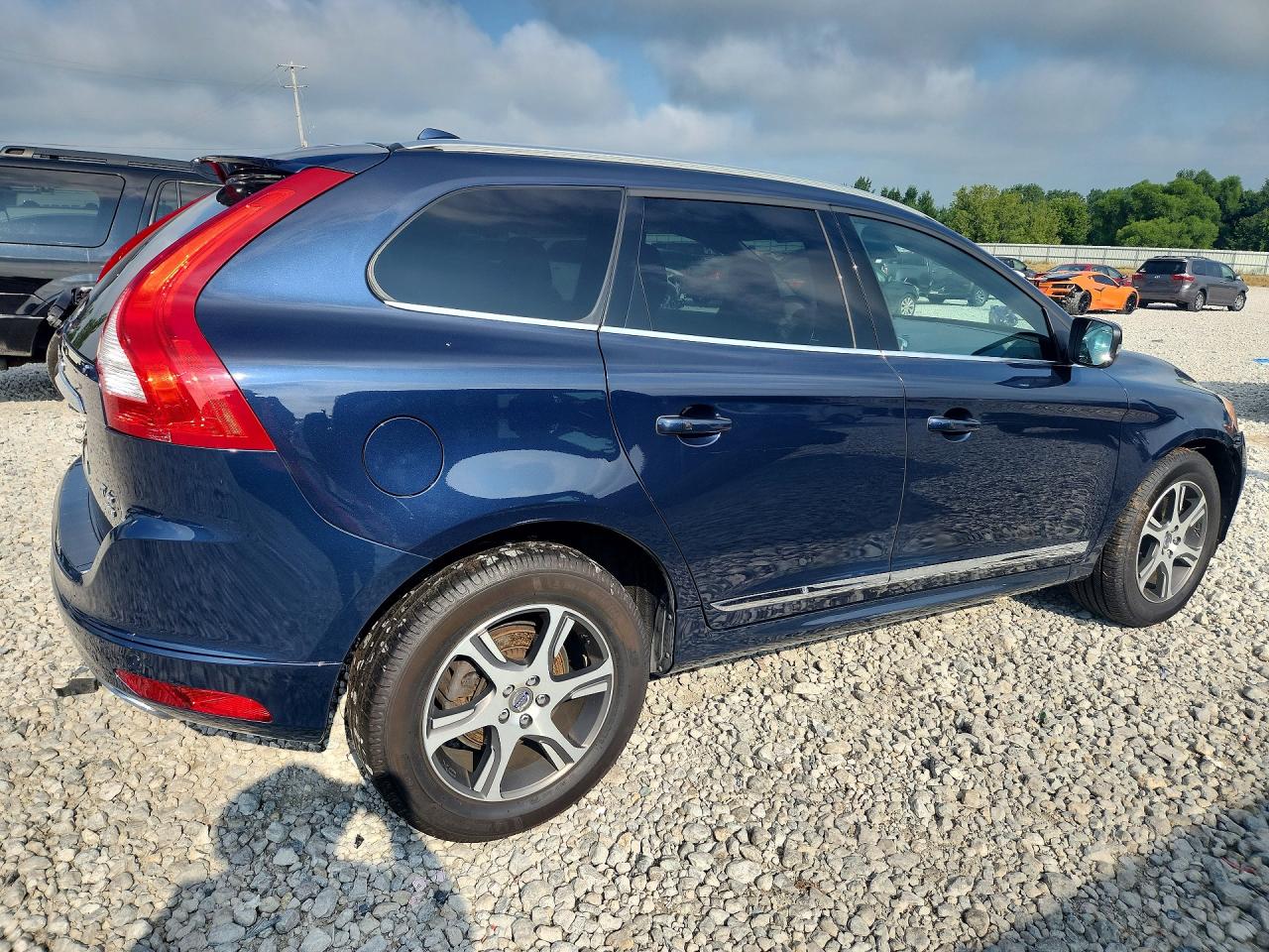 2015 Volvo Xc60 T6 Premier Blue vin: YV4902RK4F2707507