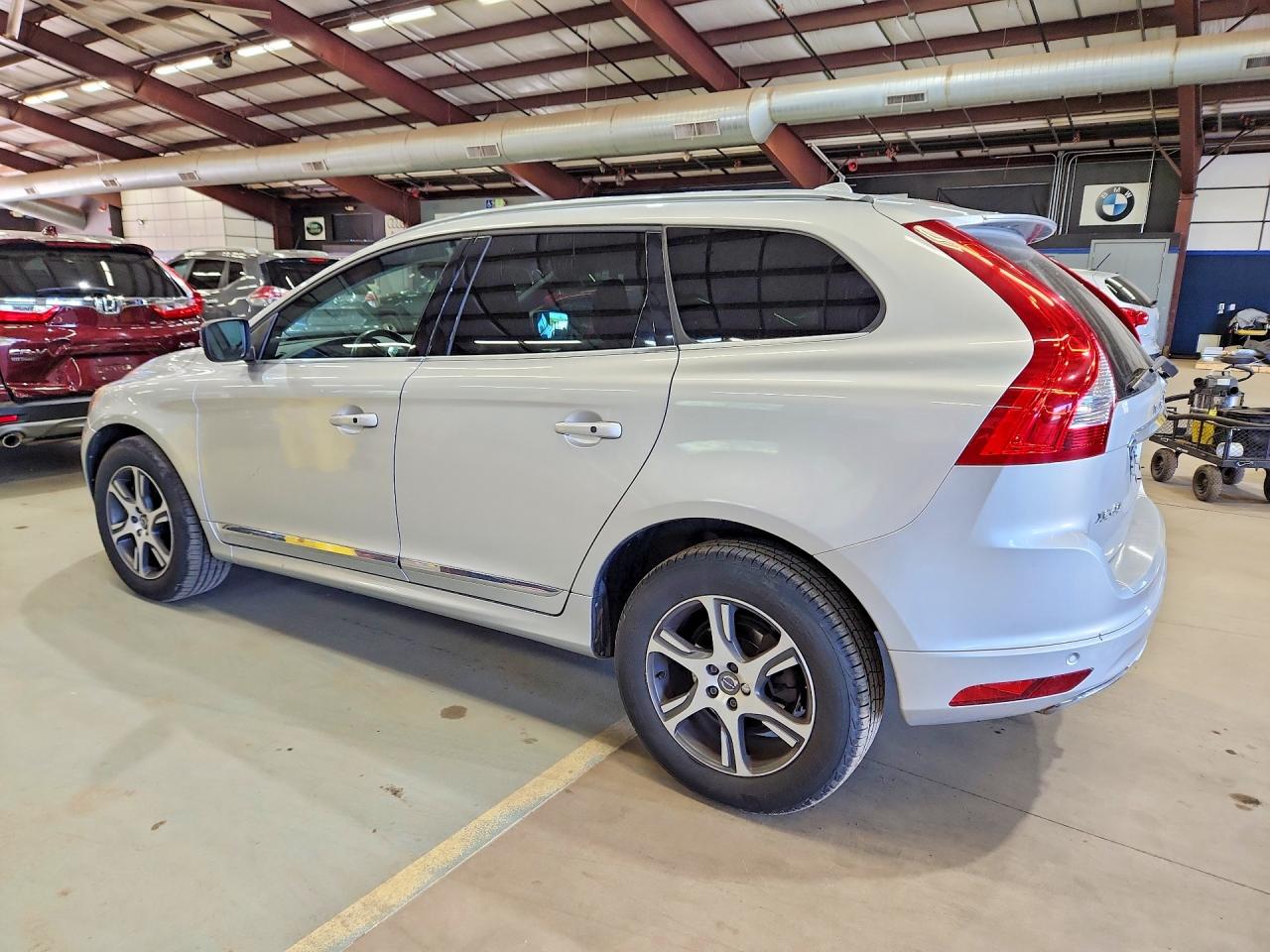 2015 Volvo Xc60 T6 Premier Silver vin: YV4902RK5F2755548