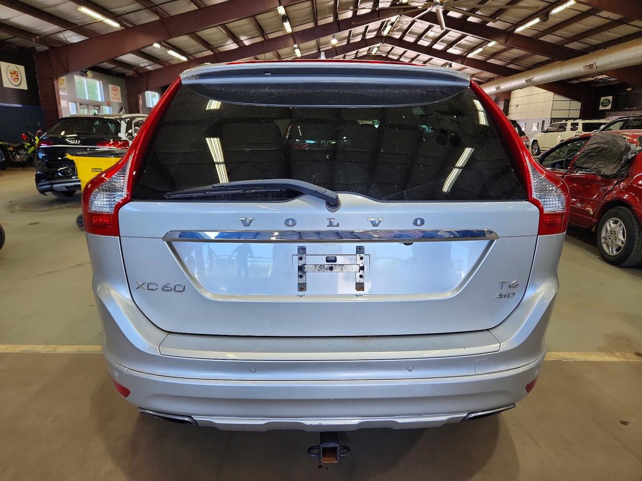 2015 Volvo Xc60 T6 Premier Silver vin: YV4902RK5F2755548