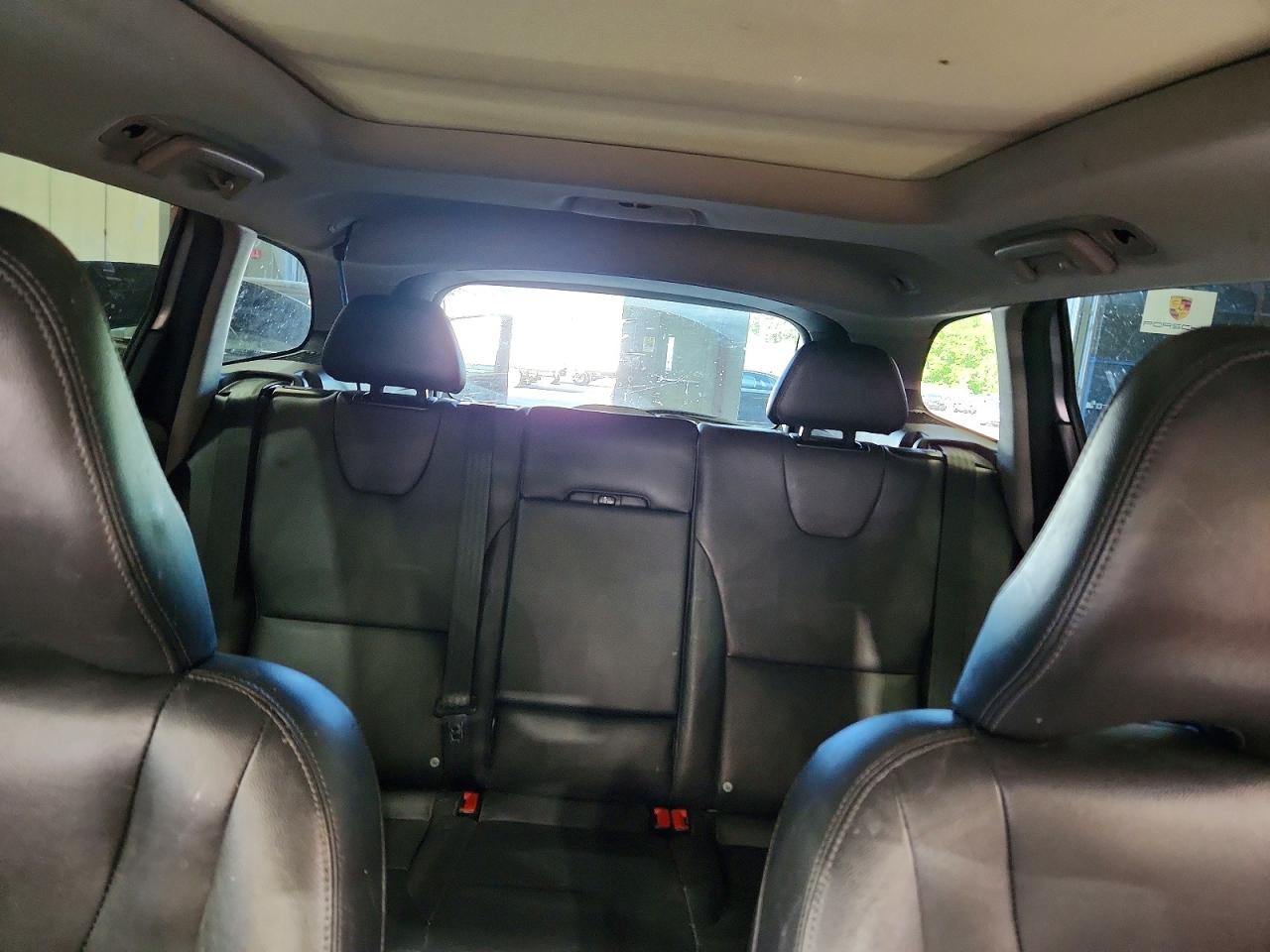 2015 Volvo Xc60 T6 Premier Silver vin: YV4902RK5F2755548
