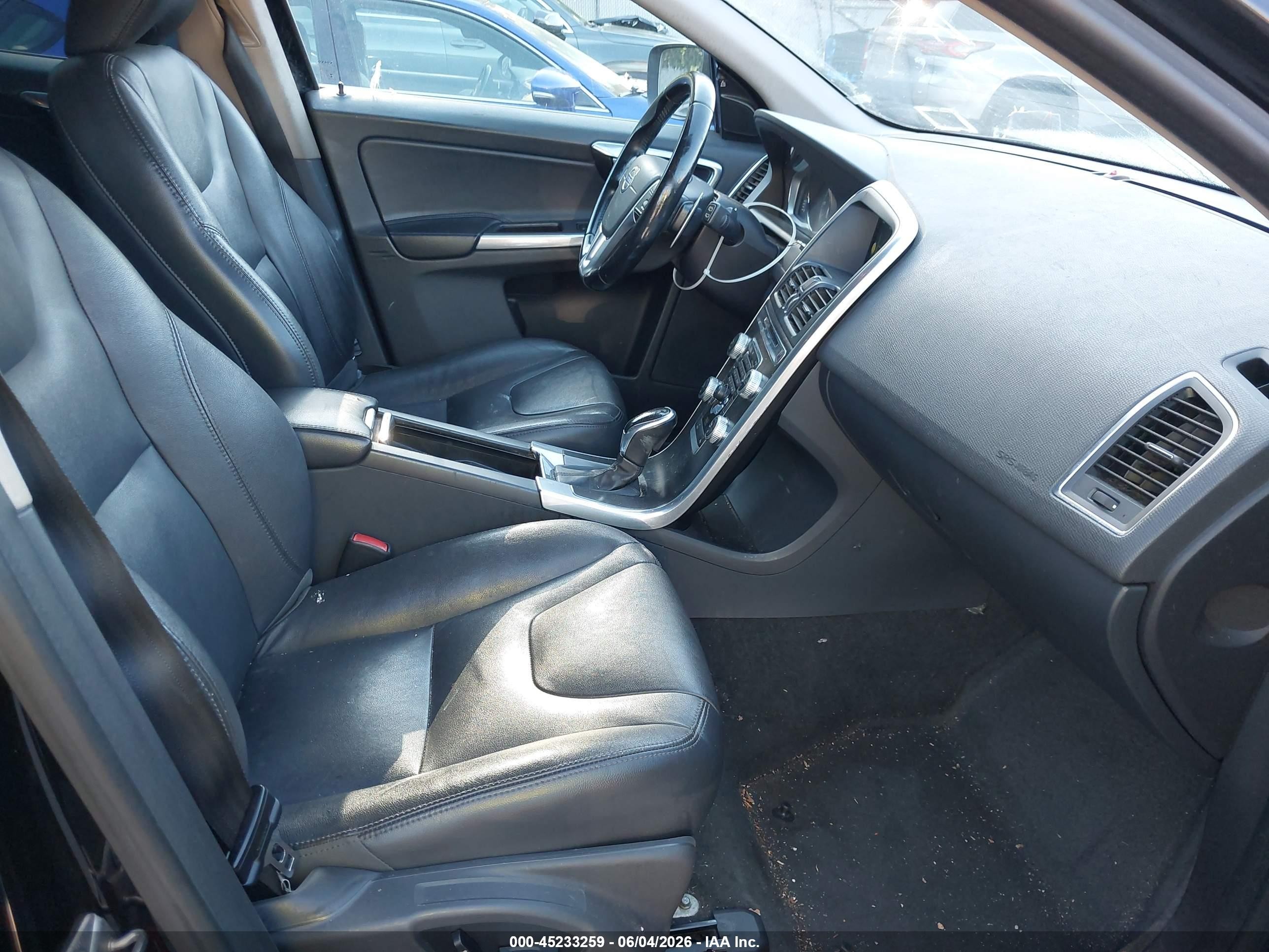 2015 Volvo Xc60 T6 Black vin: YV4902RK6F2664496