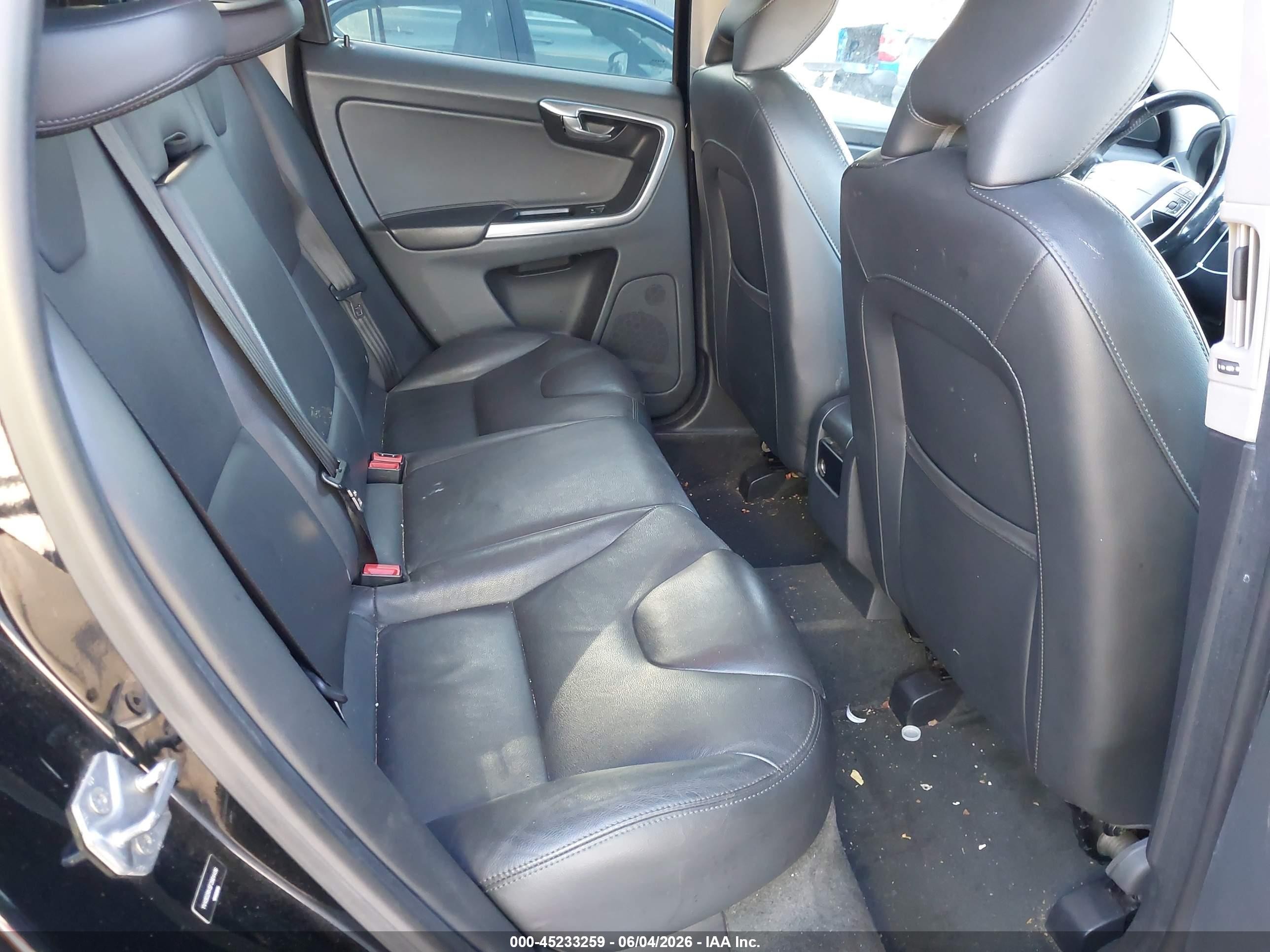 2015 Volvo Xc60 T6 Black vin: YV4902RK6F2664496