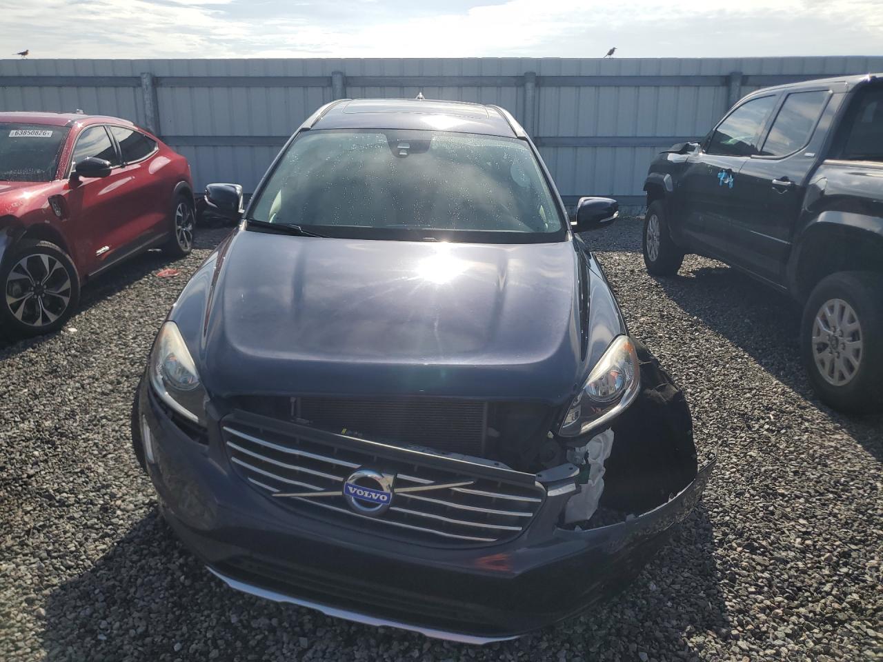 2015 Volvo Xc60 Blue vin: YV4902RK6F2677295