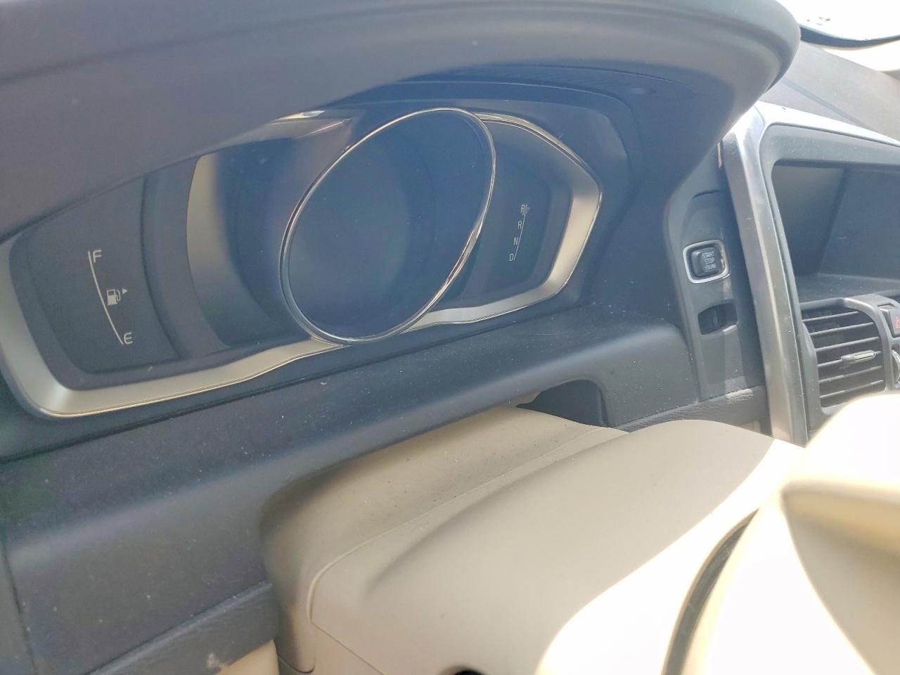 2015 Buic Volvo Xc60 White vin: YV4902RK6F2720386