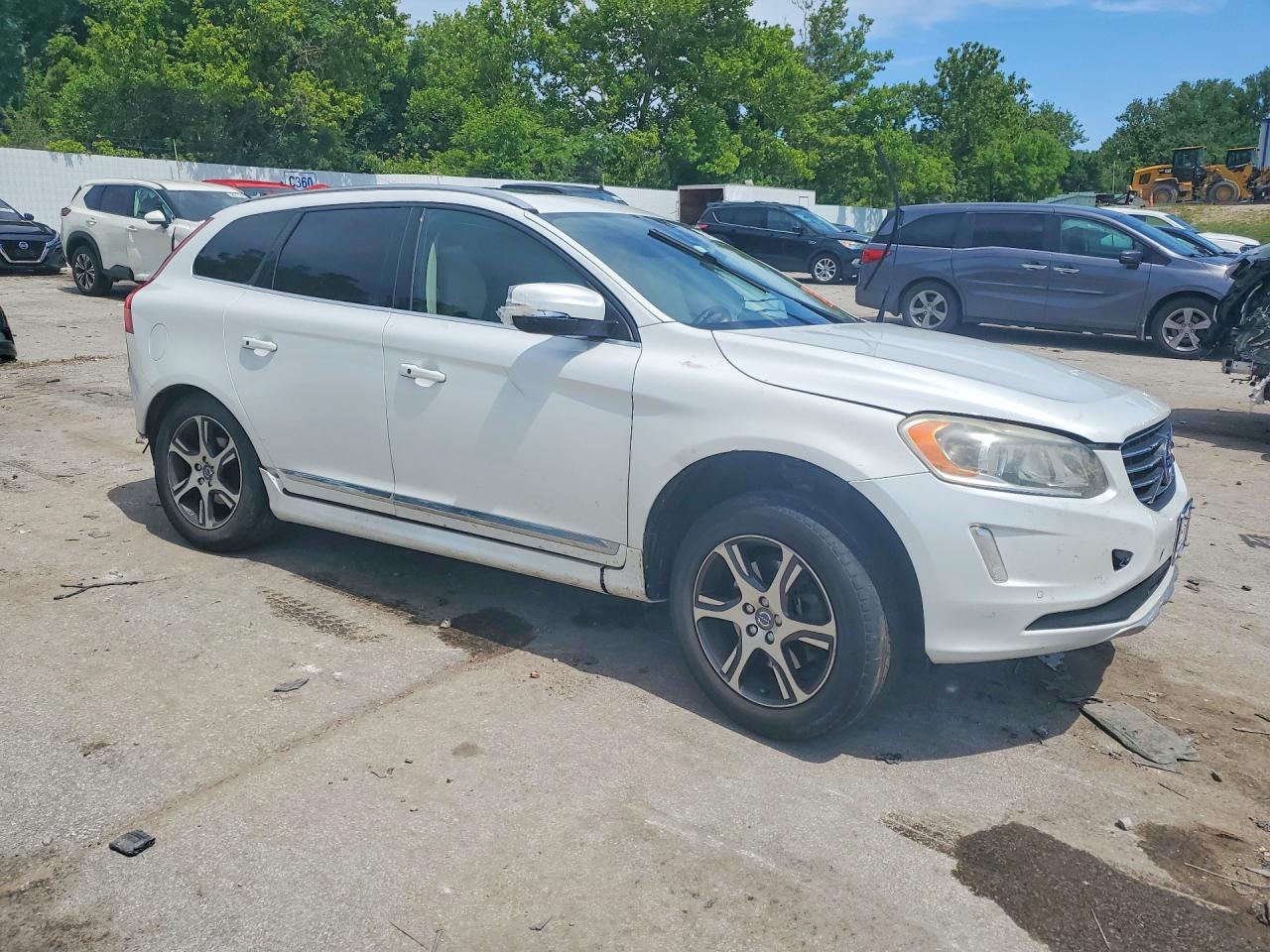 2015 Buic Volvo Xc60 White vin: YV4902RK6F2720386