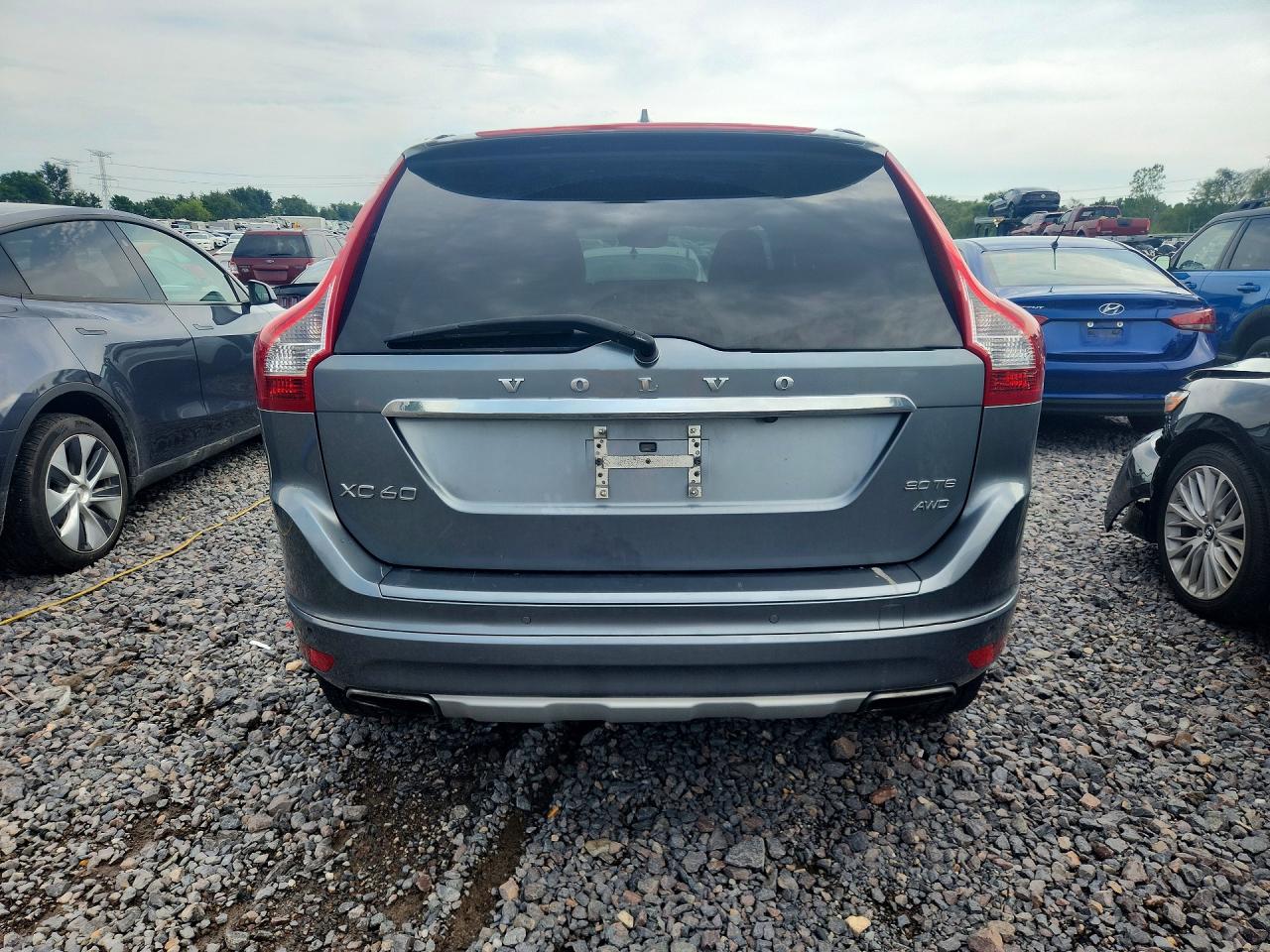2016 Volvo Xc60 T6 Premier Gray vin: YV4902RK6G2818755
