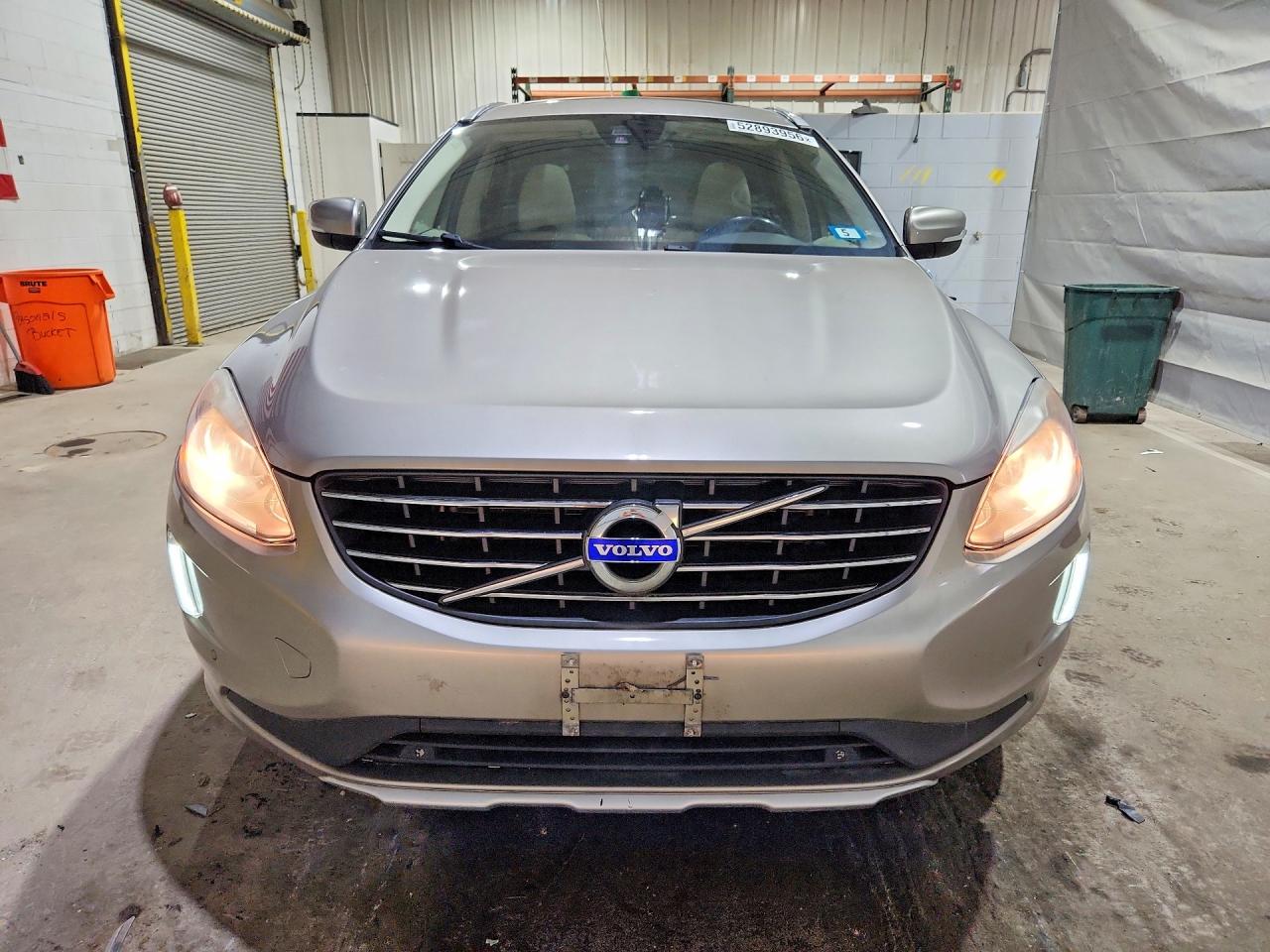 2015 Volvo Xc60 T6 Premier Tan vin: YV4902RK7F2710580
